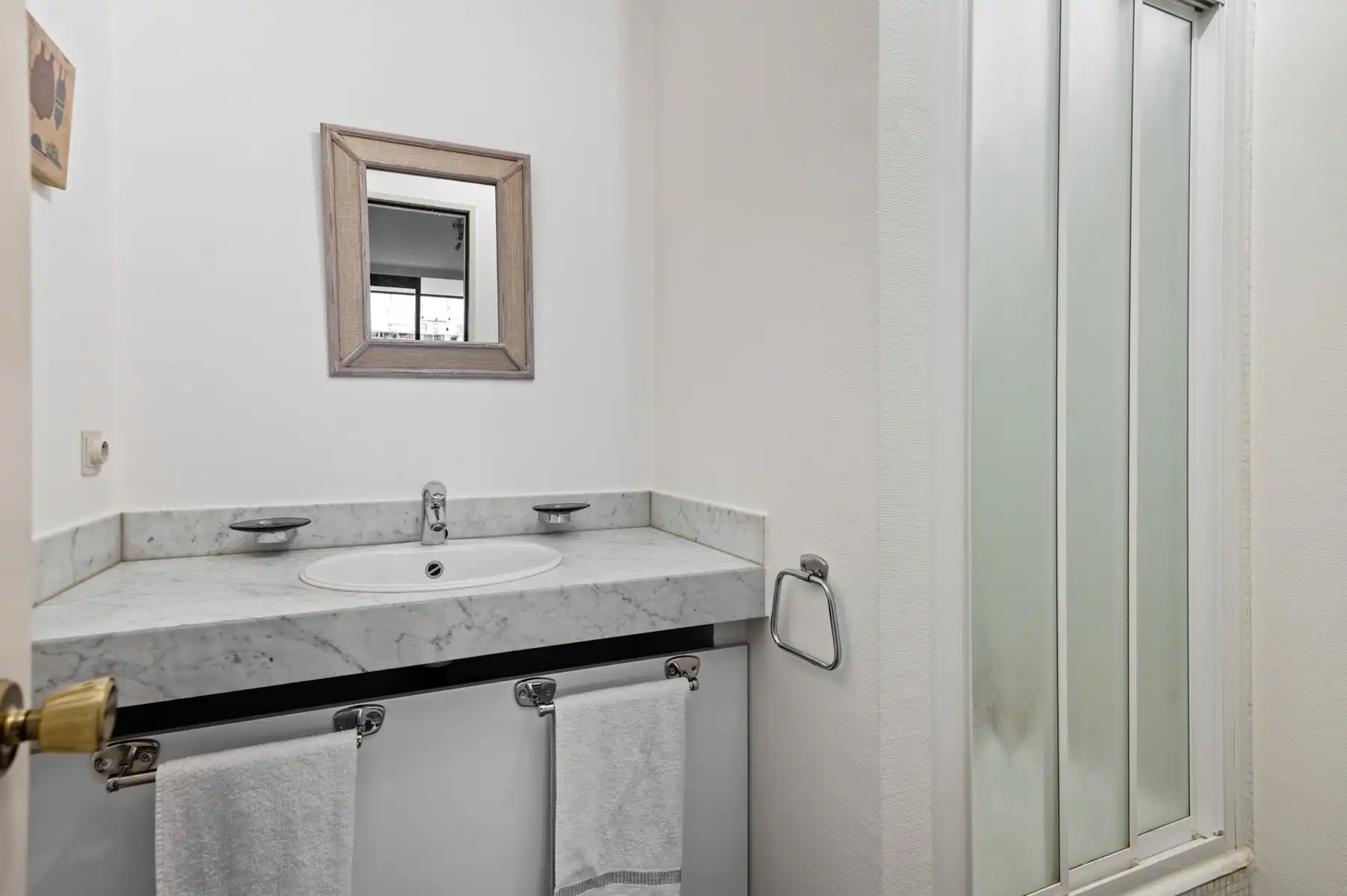 Gezellig, instapklaar appartement 141m² + 26m² terras foto 14