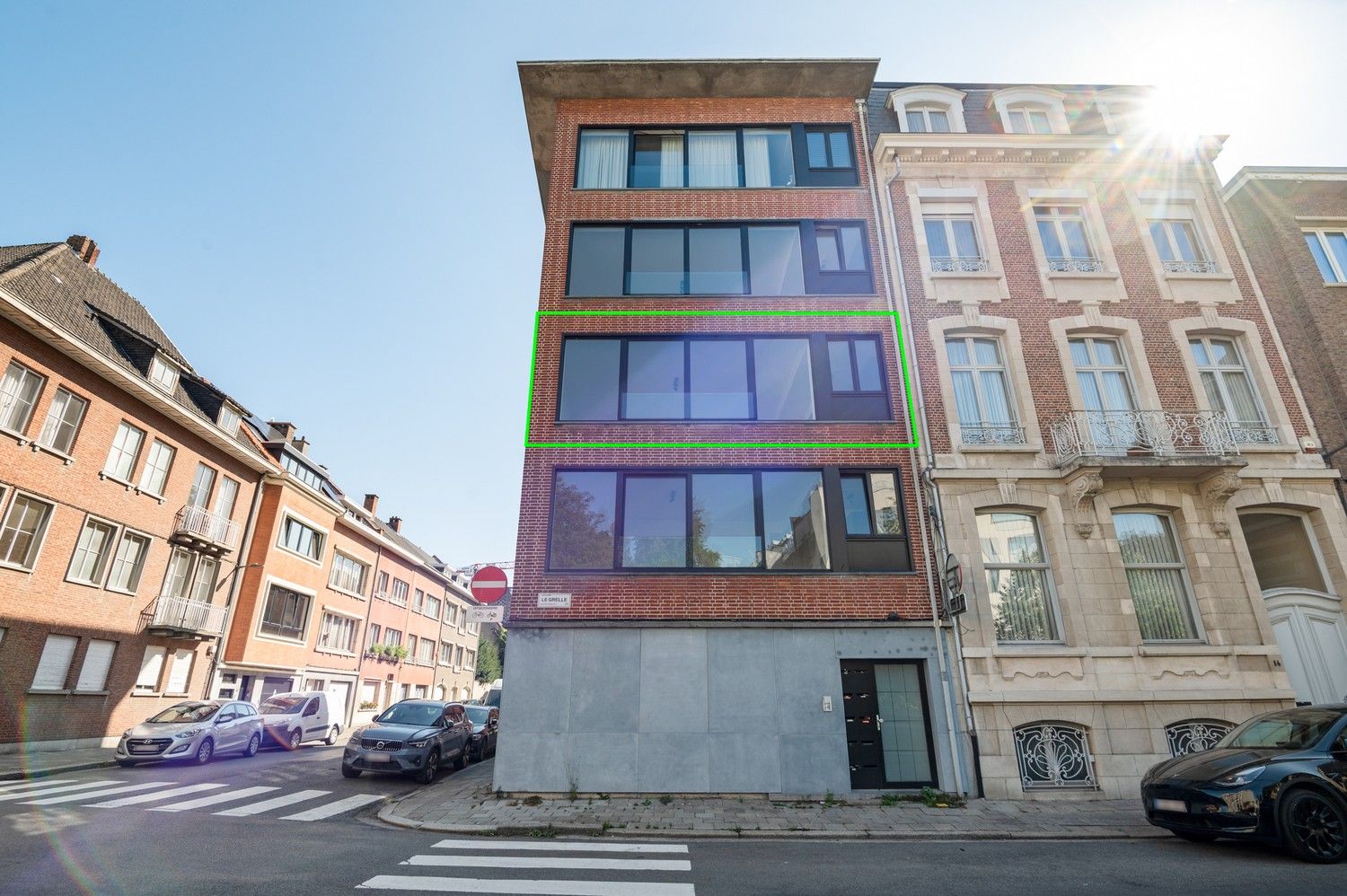 Instapklaar gerenoveerd 1-slaapkamer appartement op topligging in Berchem! foto 11