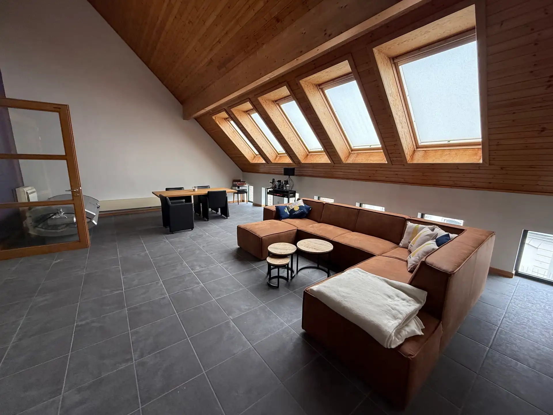 Penthouse te huur Kasteeldreef 55/21 - 9340 Lede