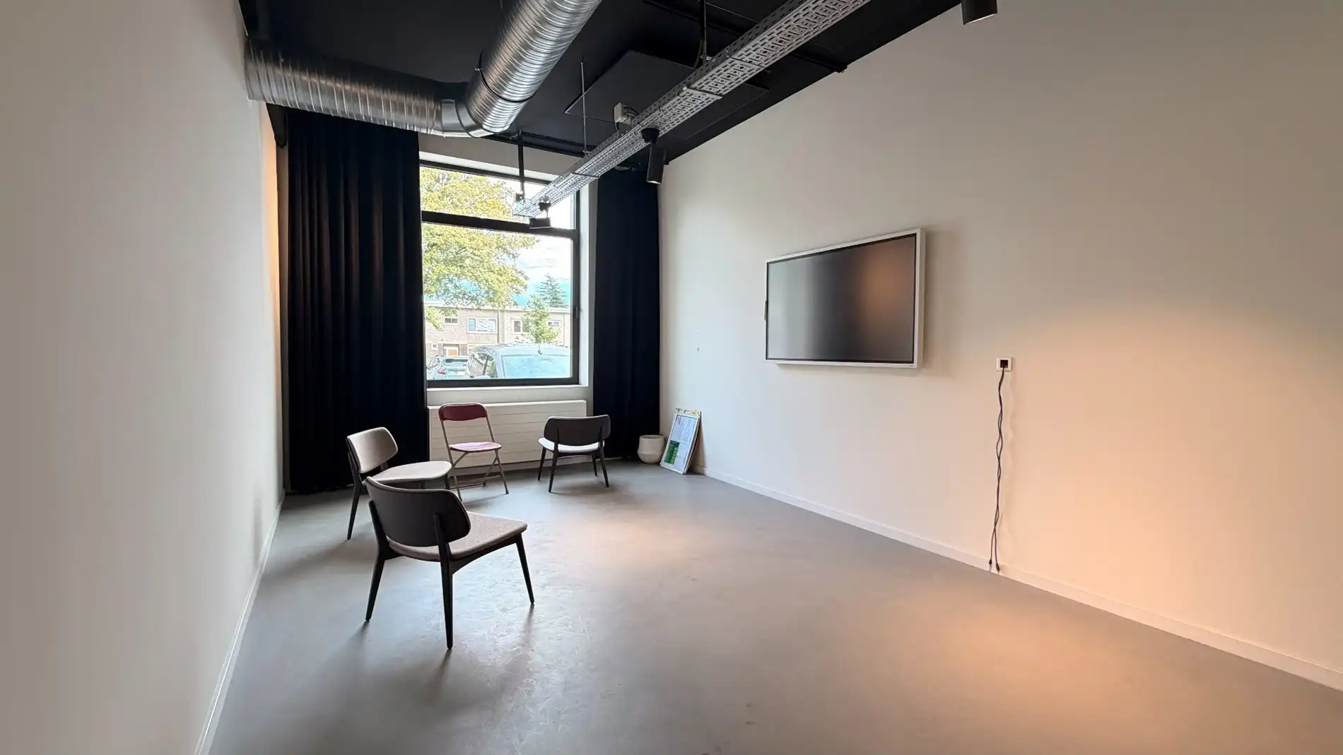 Instapklare kantoren met ruime parking te huur in Mechelen foto 9
