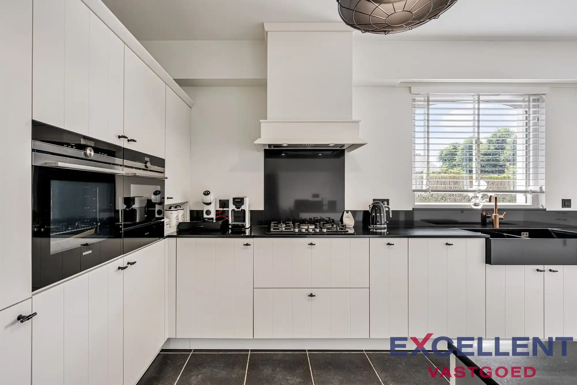 Modern gerenoveerde en riante villa met verzicht te koop foto 12