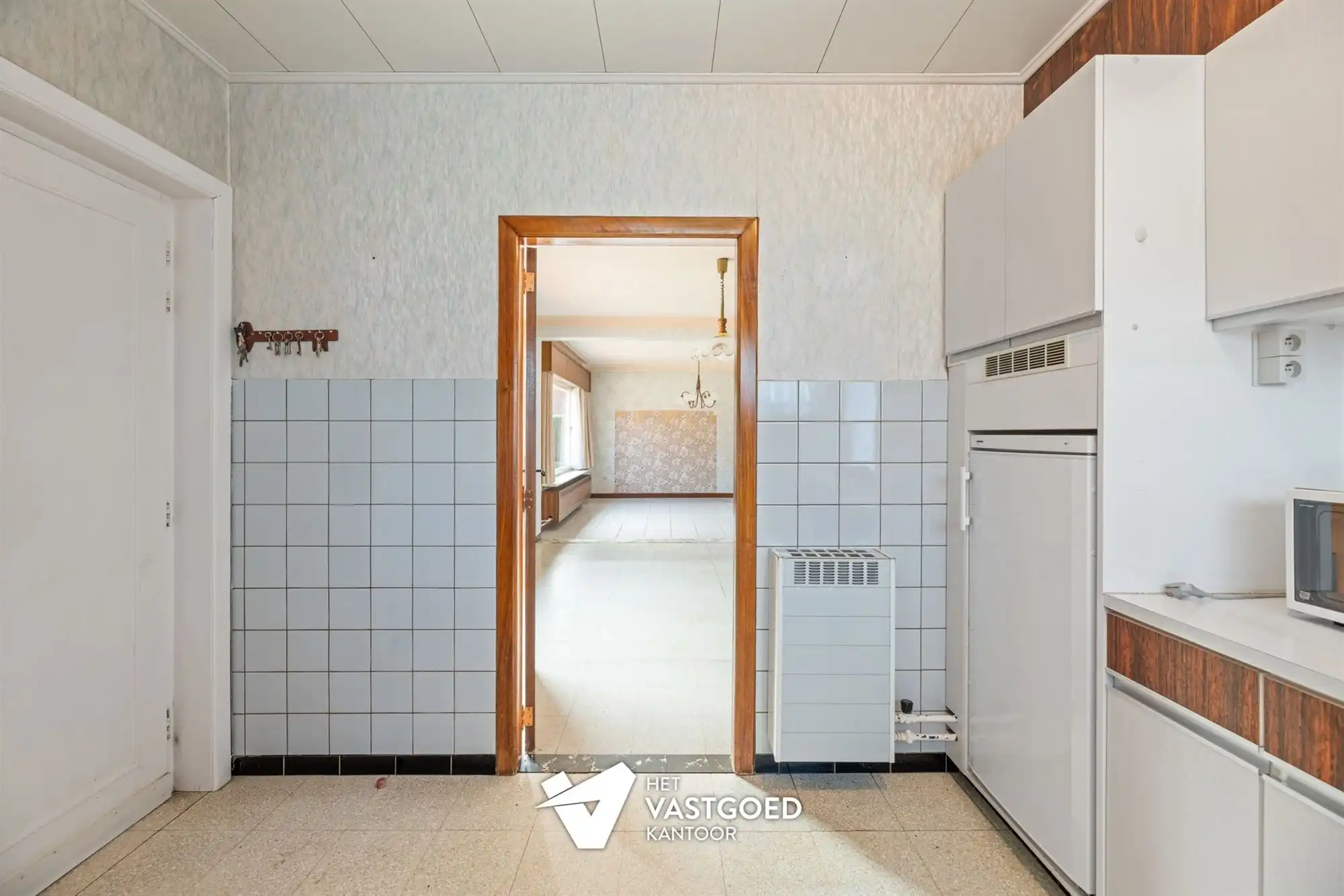 RUIME, STATIGE WONING OP GROENE LIGGING MET RUIM PERCEEL foto 7