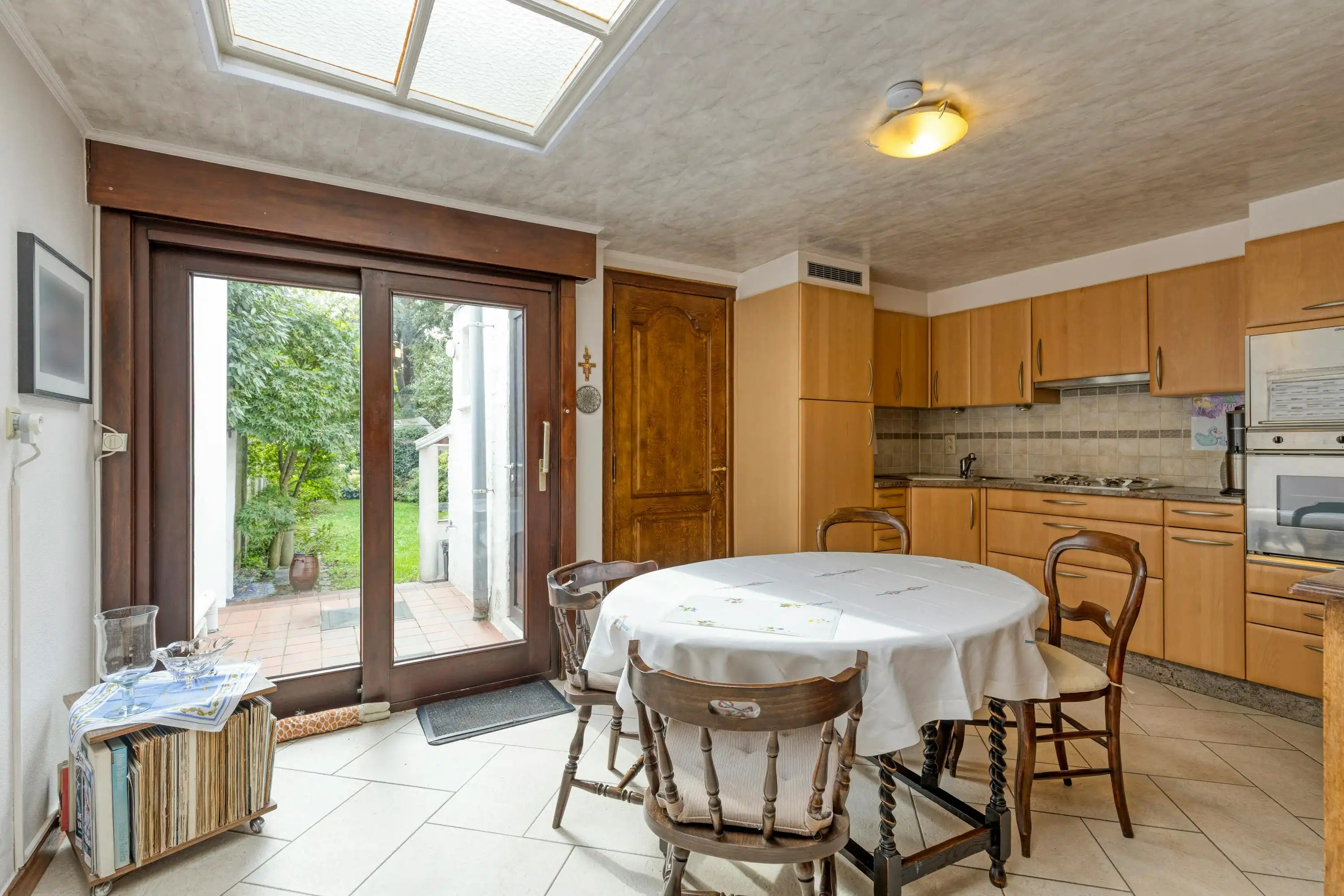 Huis te koop met veel mogelijkheden en tuin te Gentbrugge  foto 8