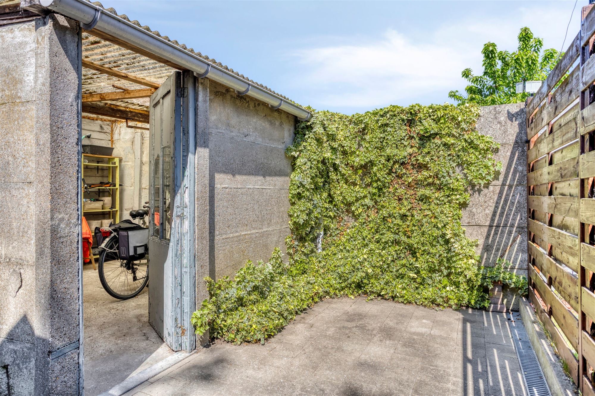 Gelijkvloers appartement met zonnige tuin (80m²) in Wilrijk foto 22