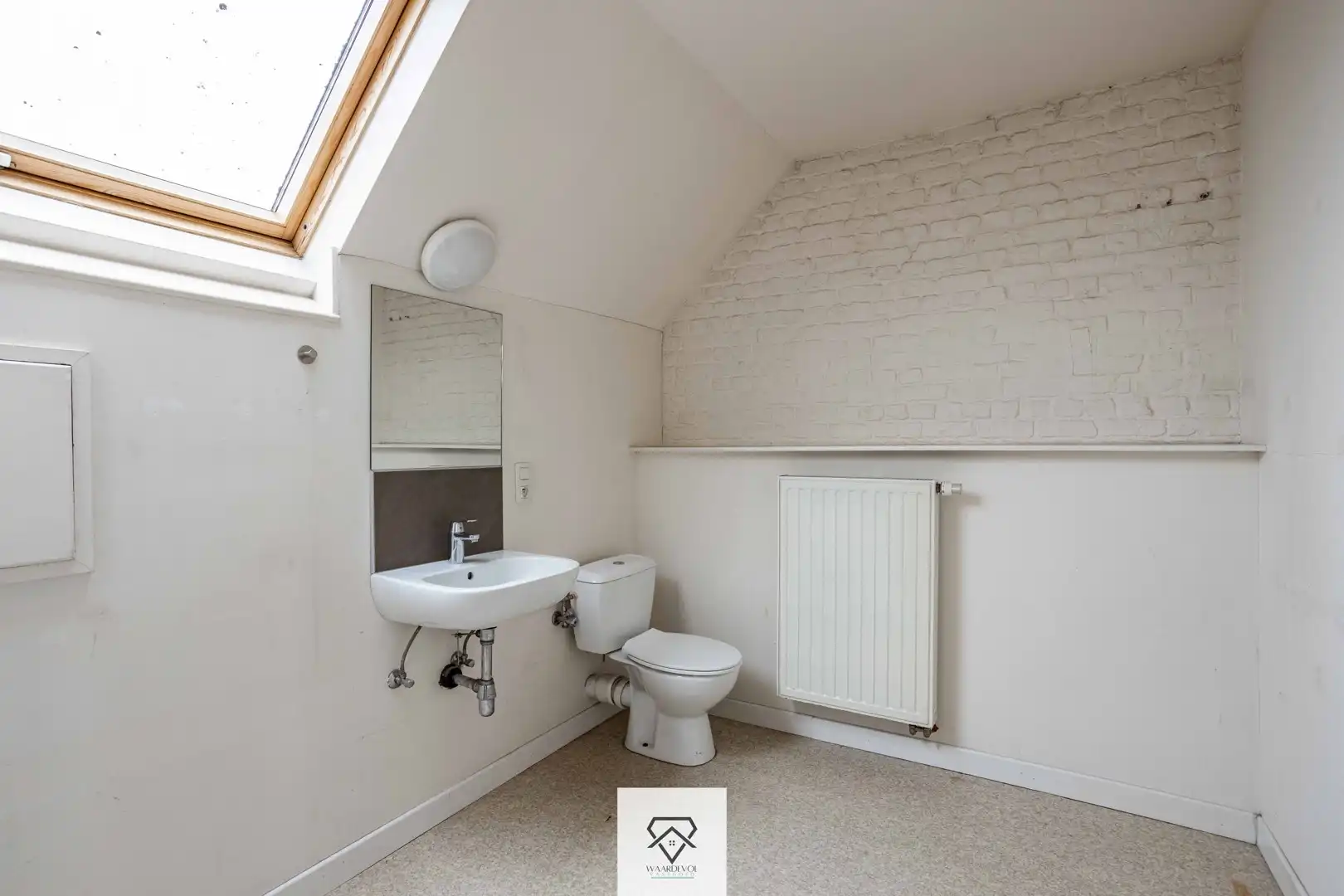 Ruime stadswoning met ingesloten terras foto 24