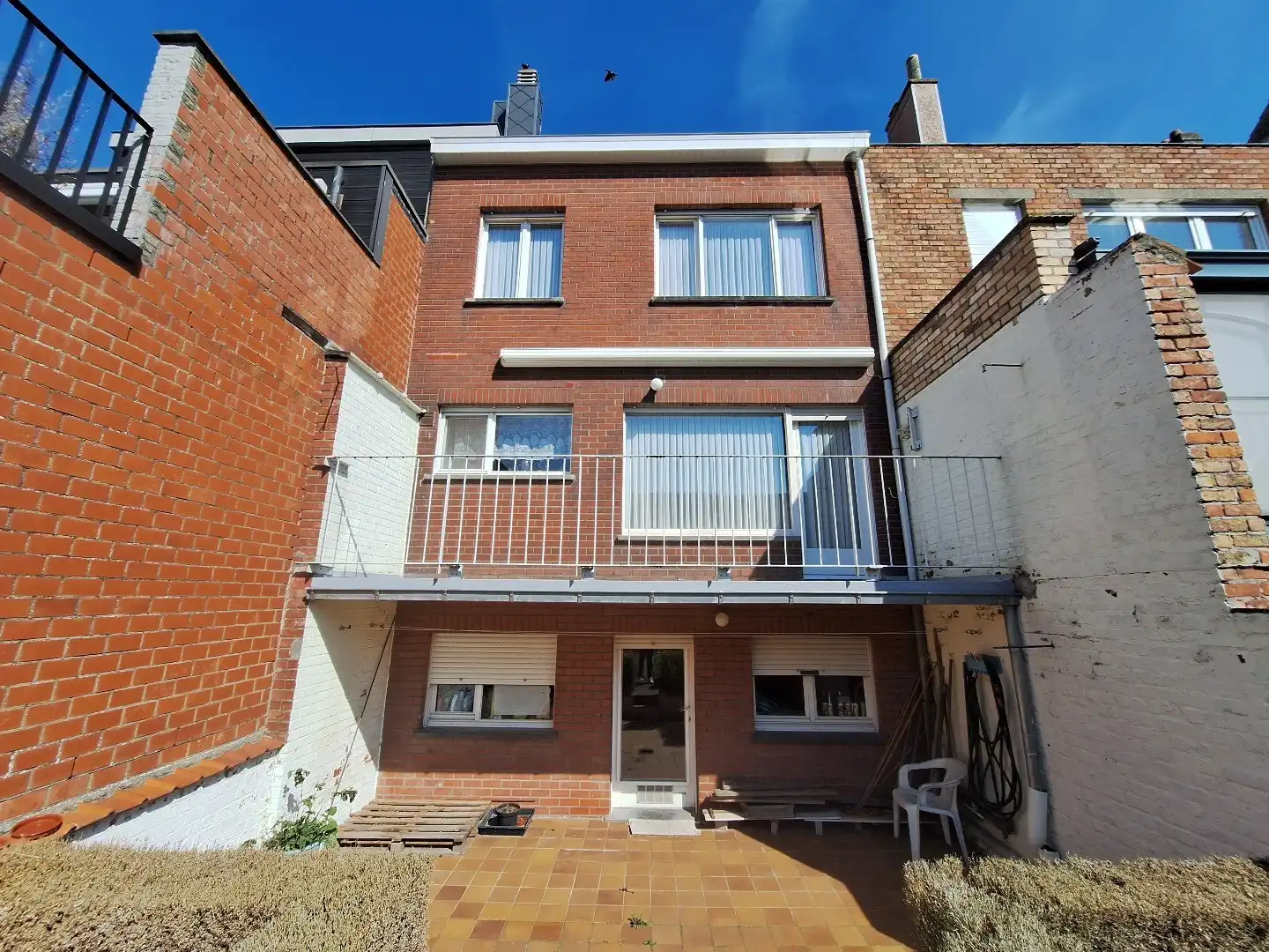 Goed onderhouden gezinswoning met garage en tuin foto 8