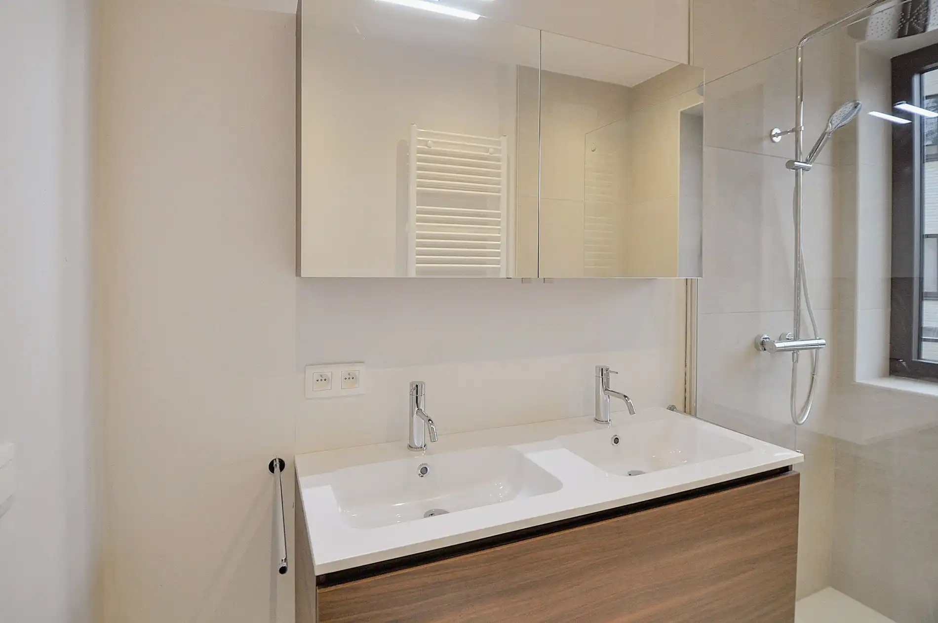 Nieuwbouw: Licht en modern nieuwbouwappartement met terras nabij Duinenwater. foto 8