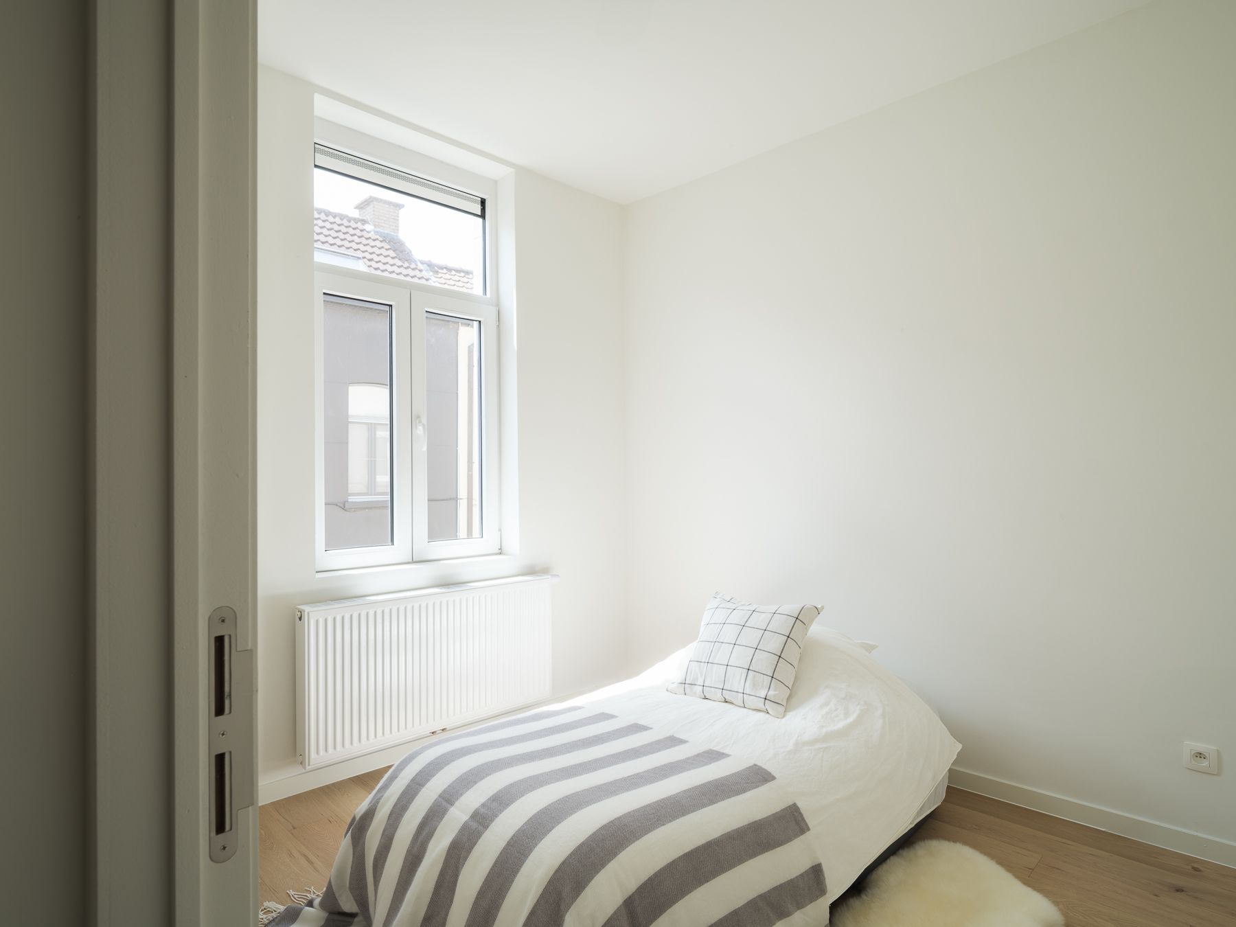 Instapklare en smaakvol gerenoveerde woning foto 12