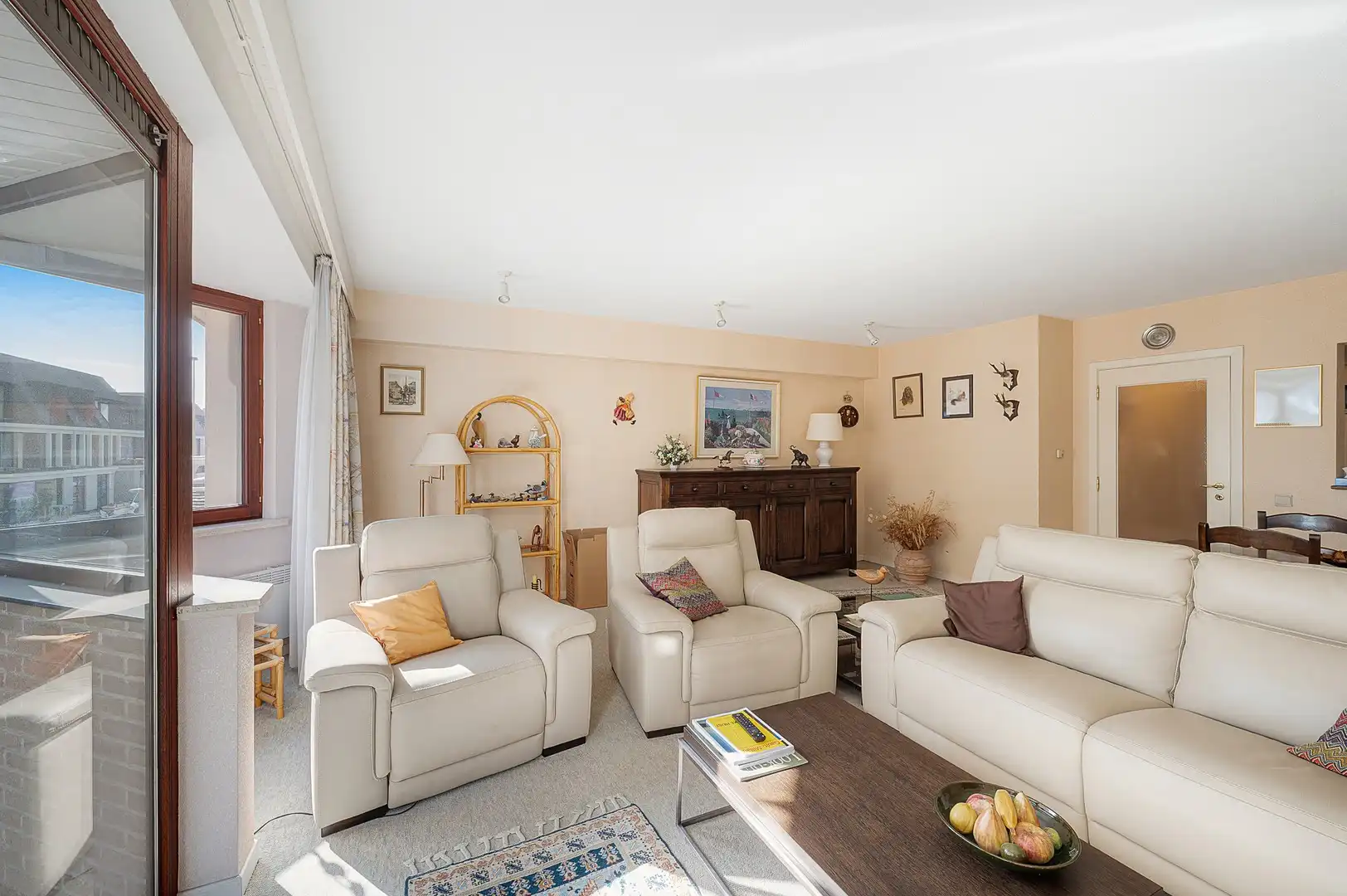 Goed gelegen appartement met zijdelings zeezicht. foto 9