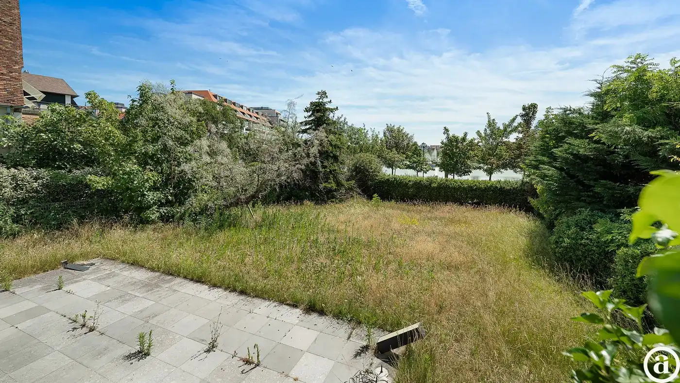Te renoveren villa met frontaal zicht op het Zegemeer Knokke foto 7