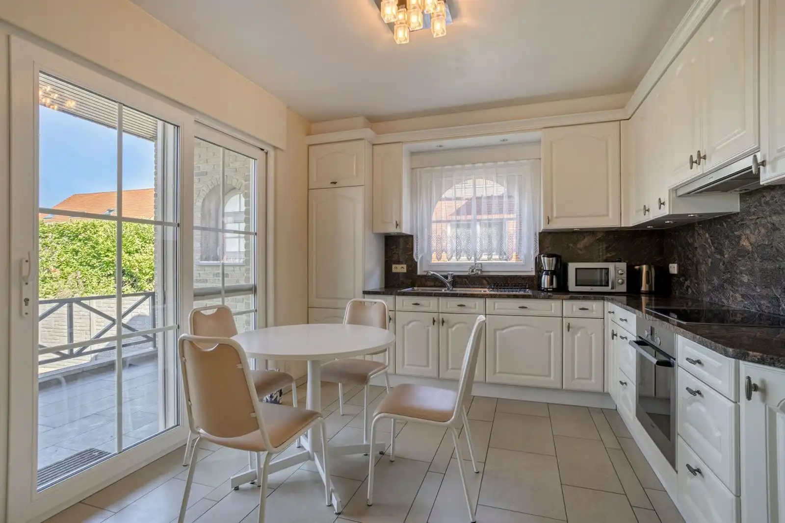 Instapklare woning met 3 slaapkamers foto 8