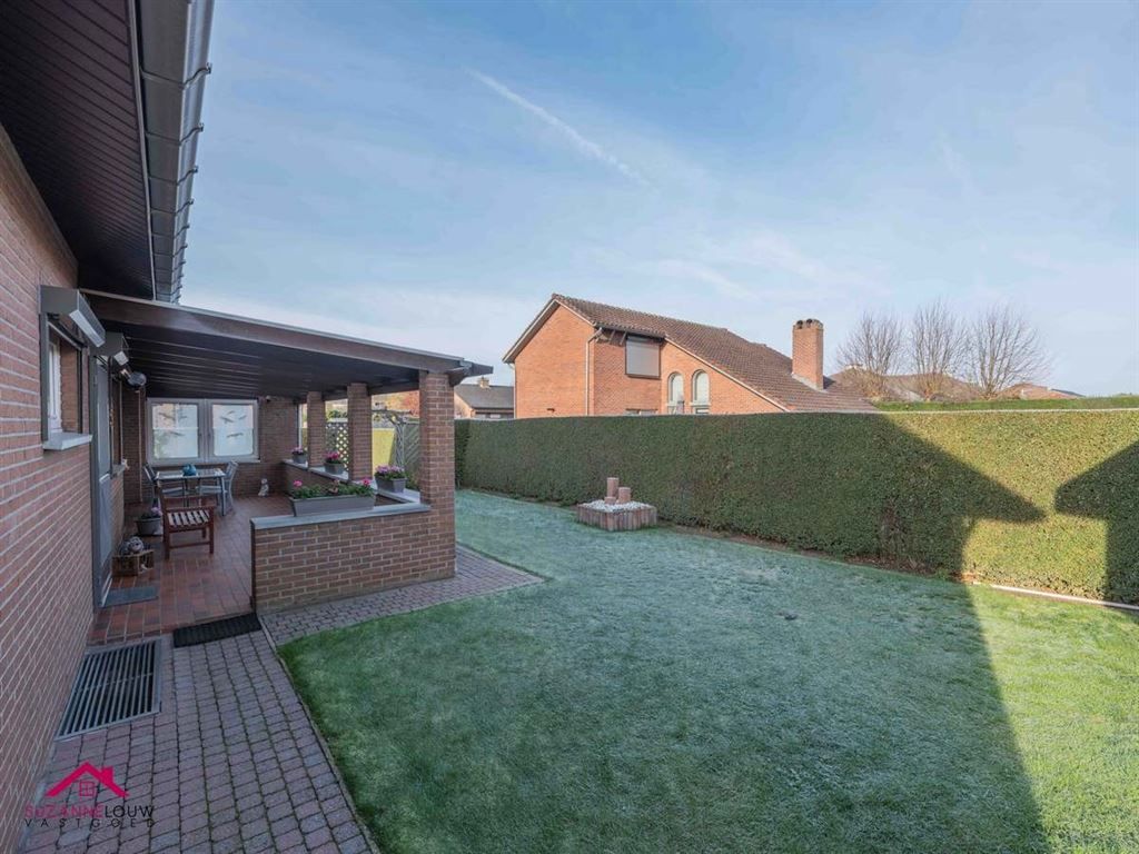 Zeer goed onderhouden, vrijstaande en gelijkvloerse woning foto 8