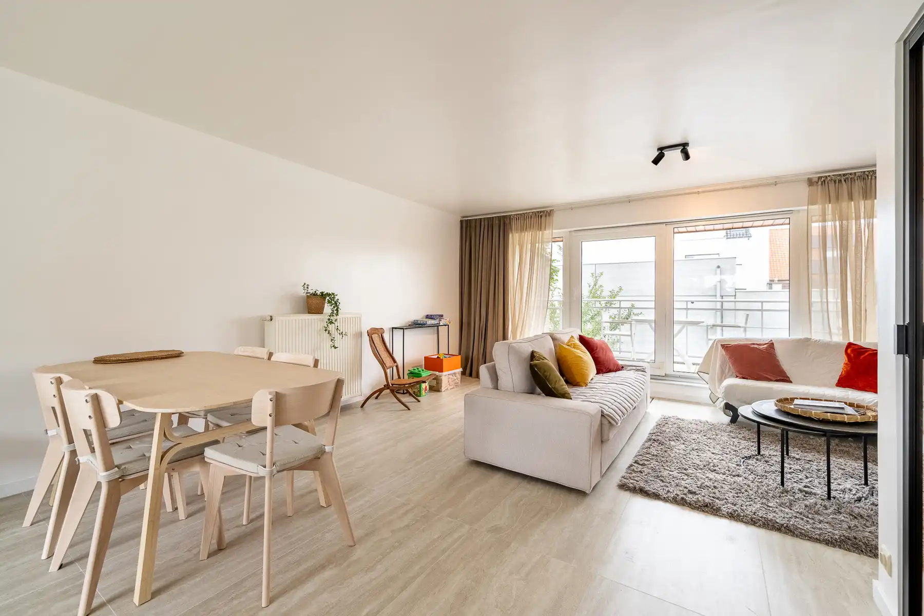 Rustig gelegen, gemeubelde bel-etage woning met garage  foto 17