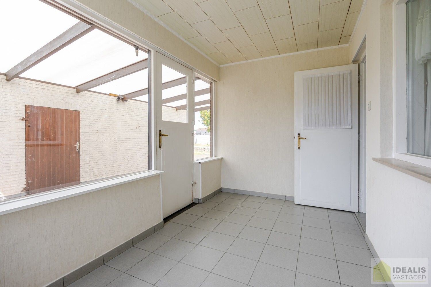CHARMANTE EN TE RENOVEREN EENGEZINSWONING MET 4 SLAAPKAMERS OP EEN KNAP PERCEEL EN GEGEERDE LOCATIE !! foto 32