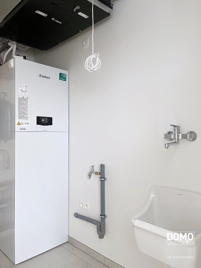 NIEUWBOUWAPPARTEMENT MET 2 SLAAPKAMERS, RUIM TERRAS, 2 AUTOSTANDPLAATSEN EN KELDERBERGING TE KERMT foto 16