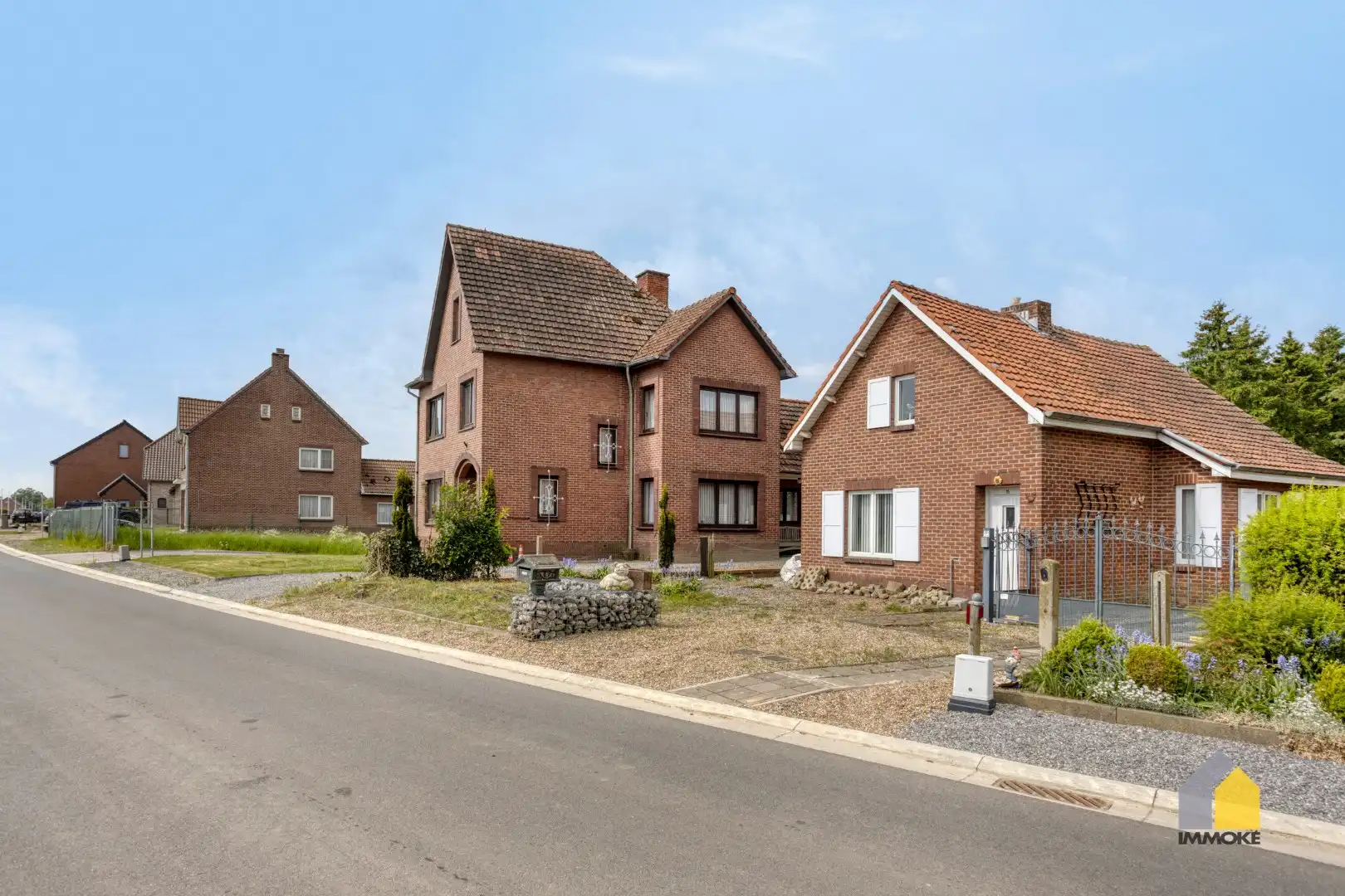 Volledig te renoveren woning op een perceel van 11 a 74 ca. foto 4