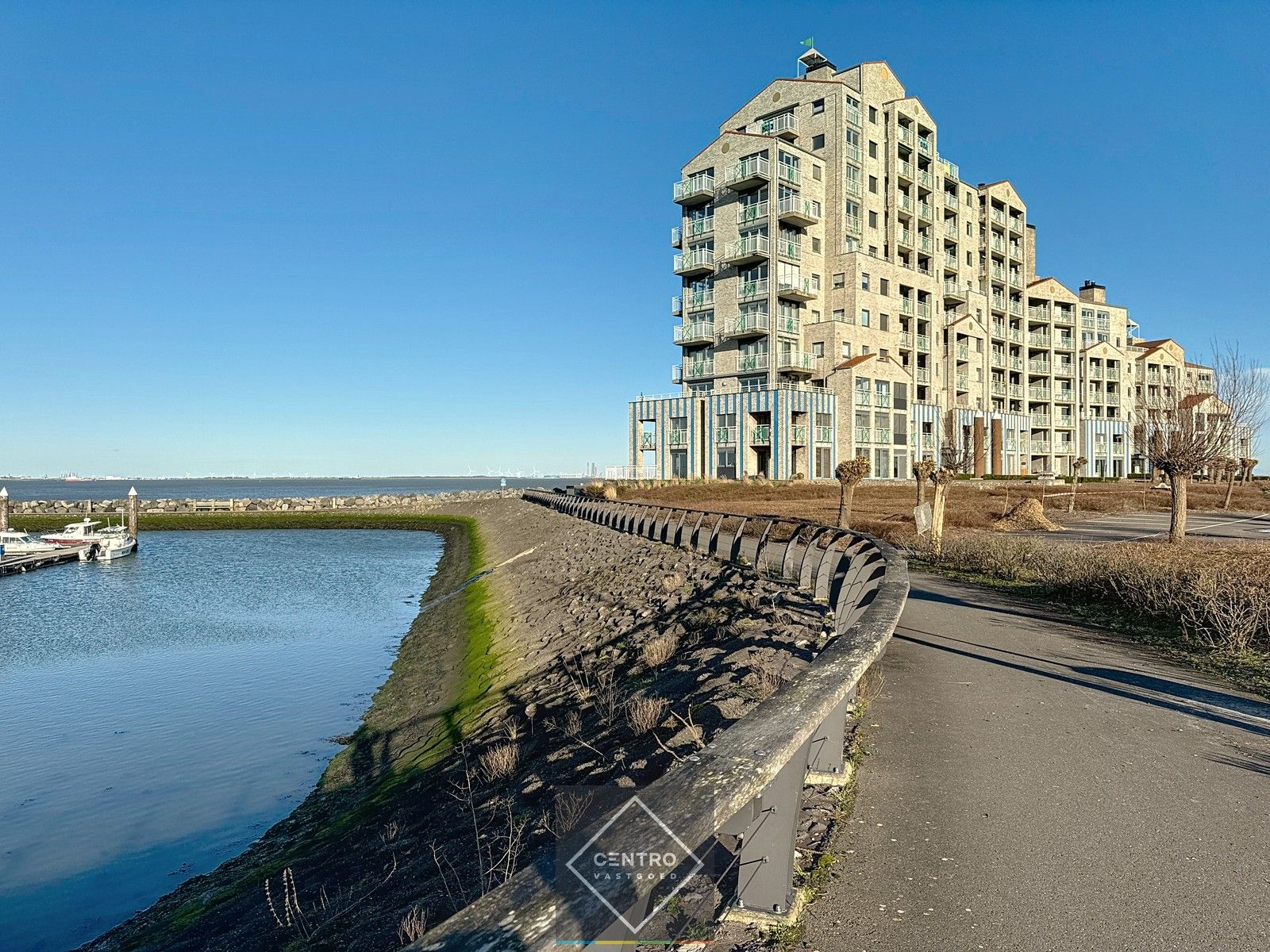 SUBLIEME penthouse met 360° PANORAMISCH uitzicht te Breskens! foto 35