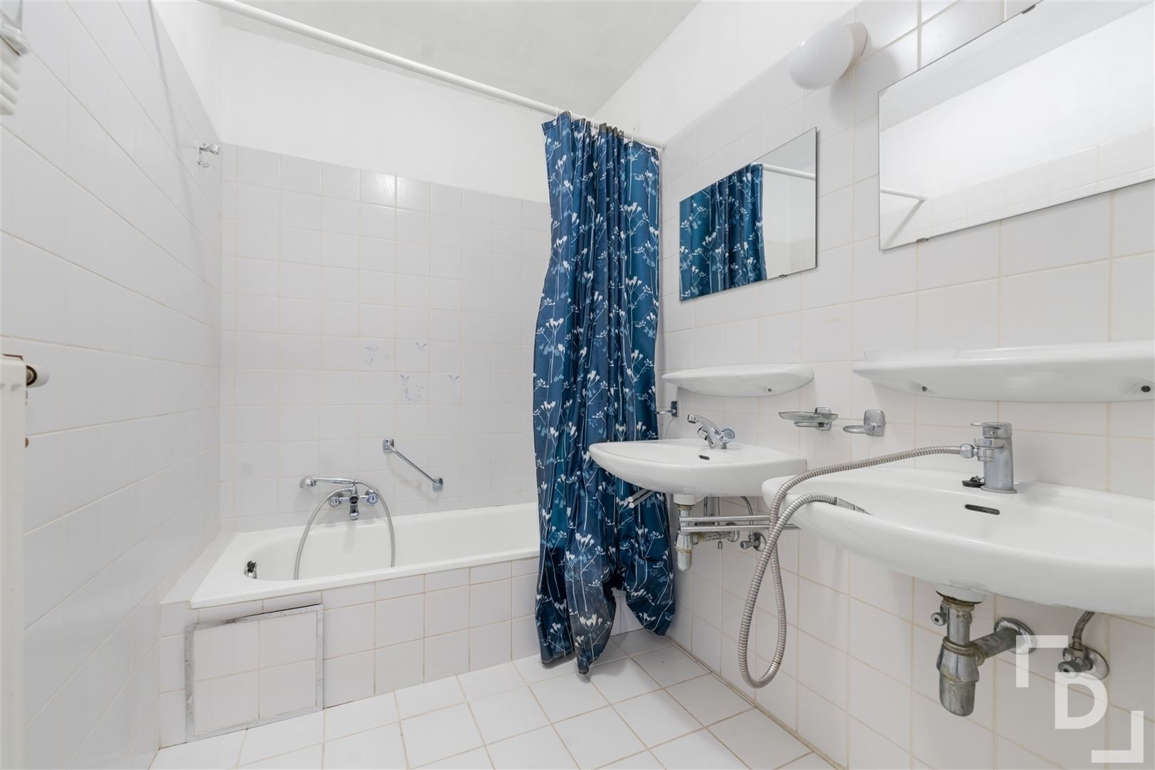 Rustig gelegen appartement met garage te koop in centrum Poperinge foto 6