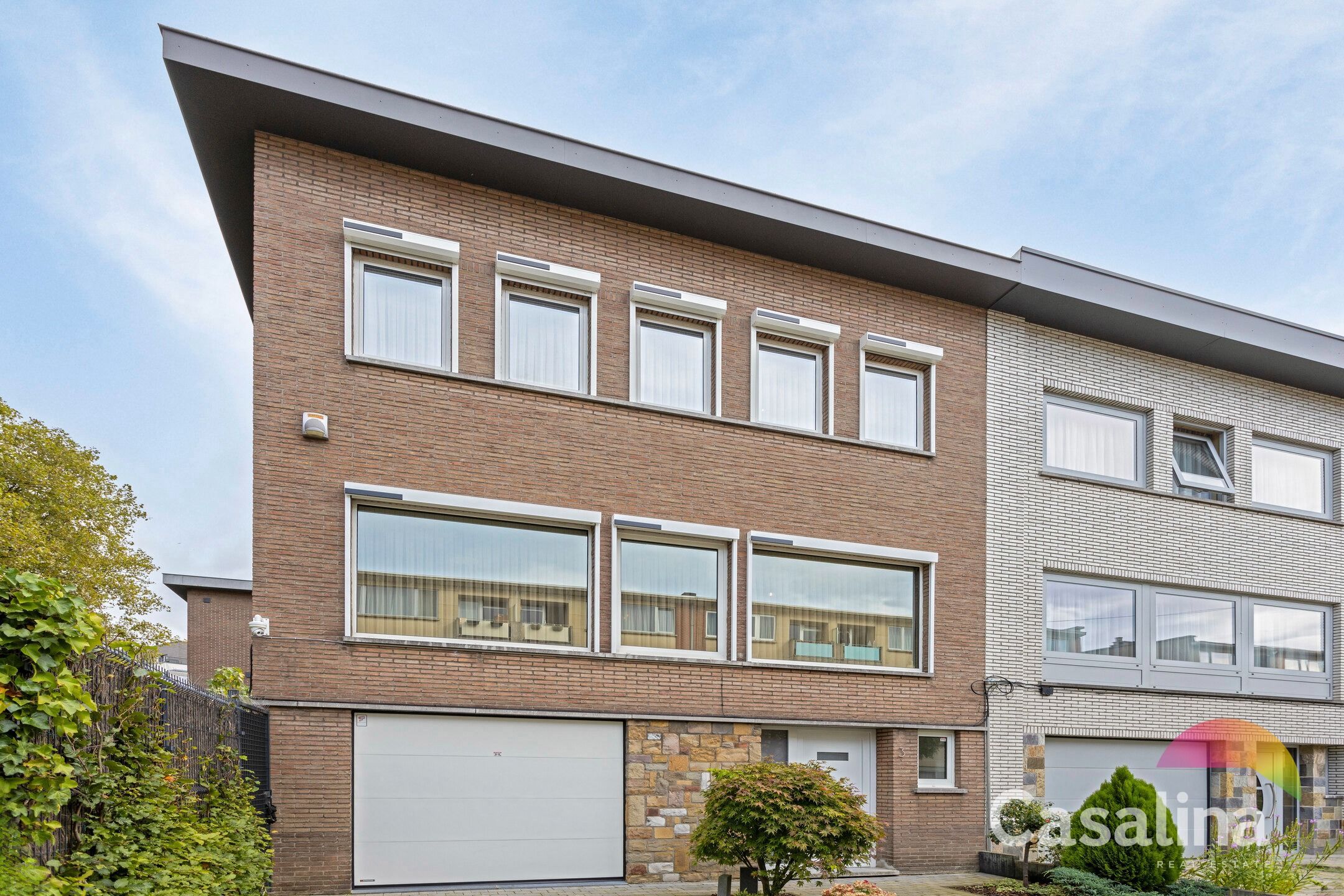 Prachtige, zeer goed onderhouden 3-gevel BEL-ETAGE woning foto 24