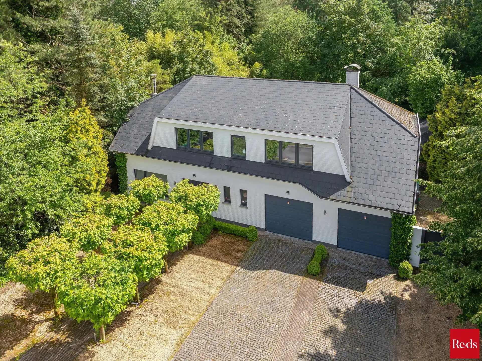 Instapklare villa met zwembad in groene omgeving foto 2