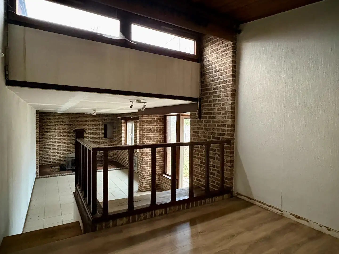 Opslagplaats/atelier in het centrum van Kuurne met vrijstaande garage en bureauruimte foto 16