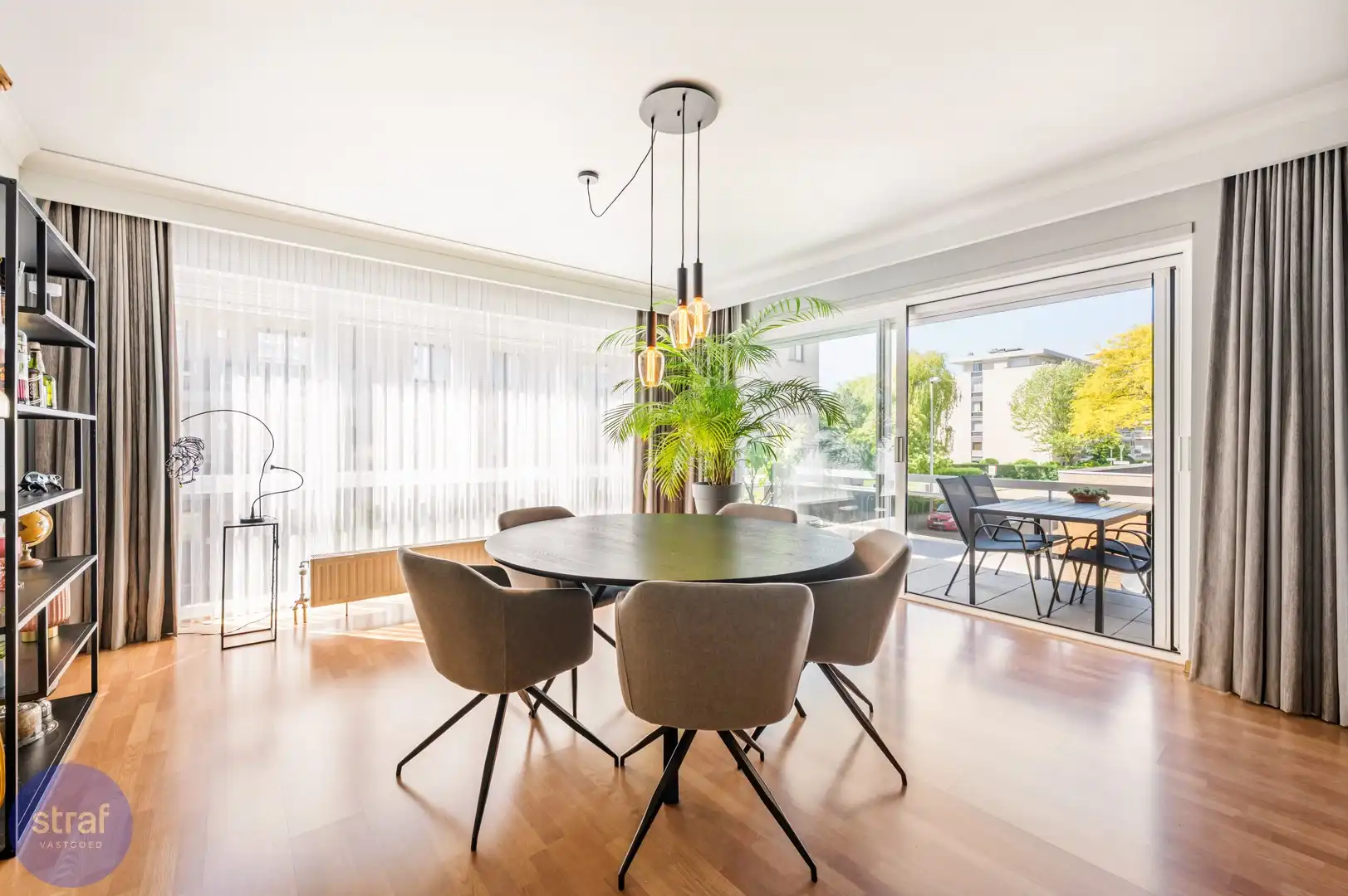 Groot (118m2) appartement met 3 slaapkamers foto 2