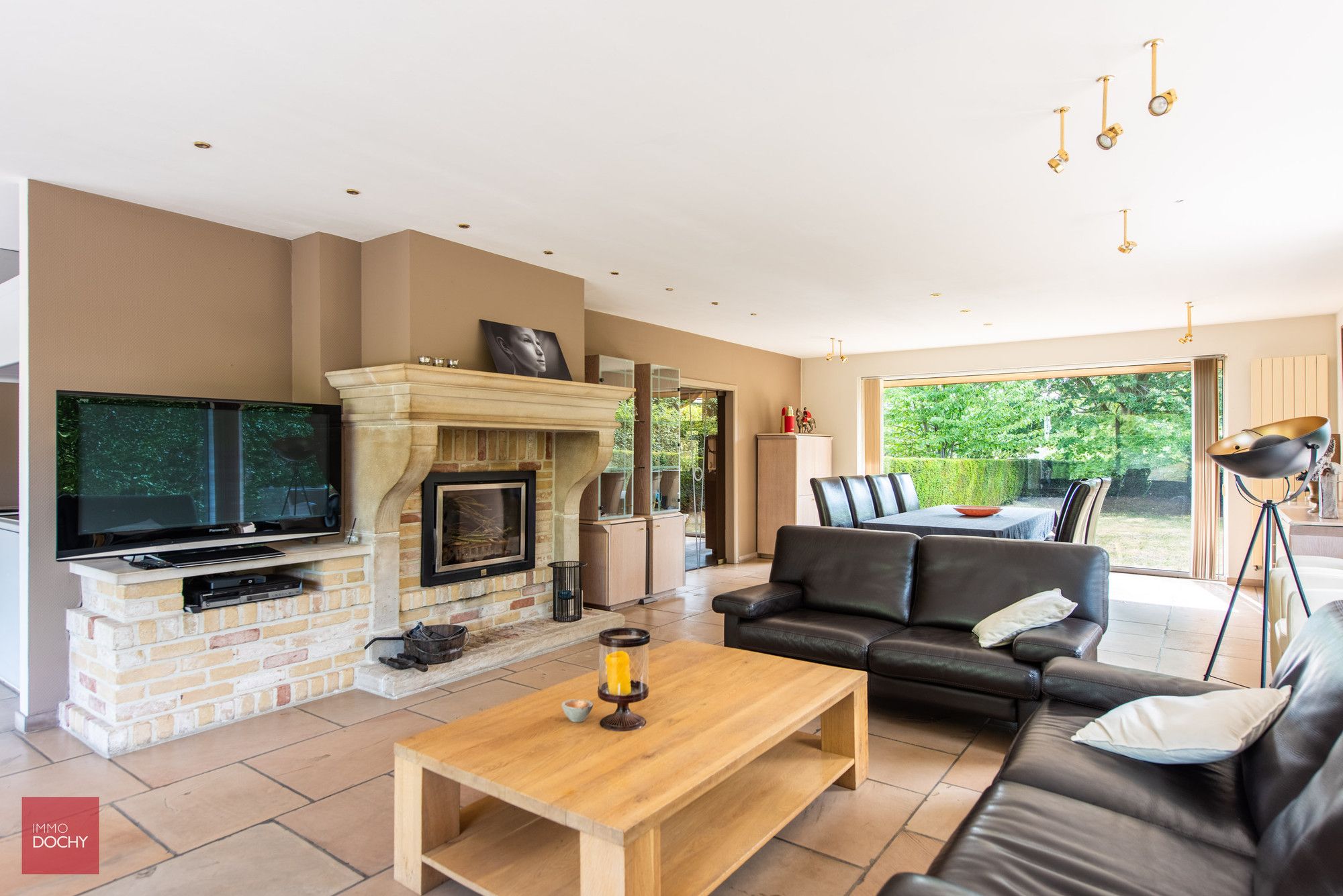 Landelijk gelegen ruime villa op 1.680m² foto 12