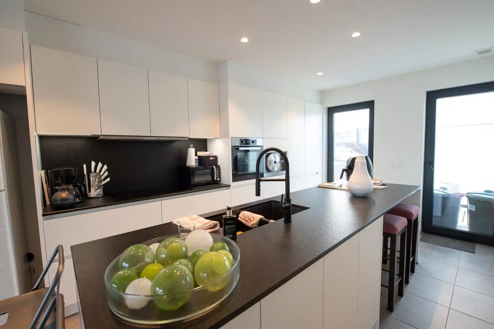 Modern 3-slaapkamer penthouse TE KOOP in centrum Waregem. foto 2