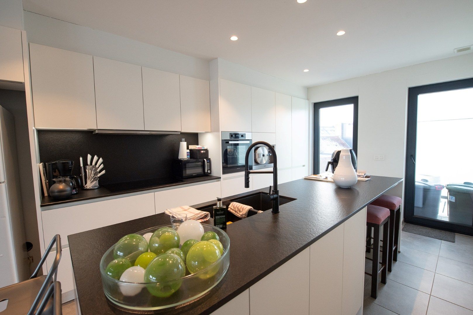 Modern 3-slaapkamer penthouse TE KOOP in centrum Waregem. foto 2