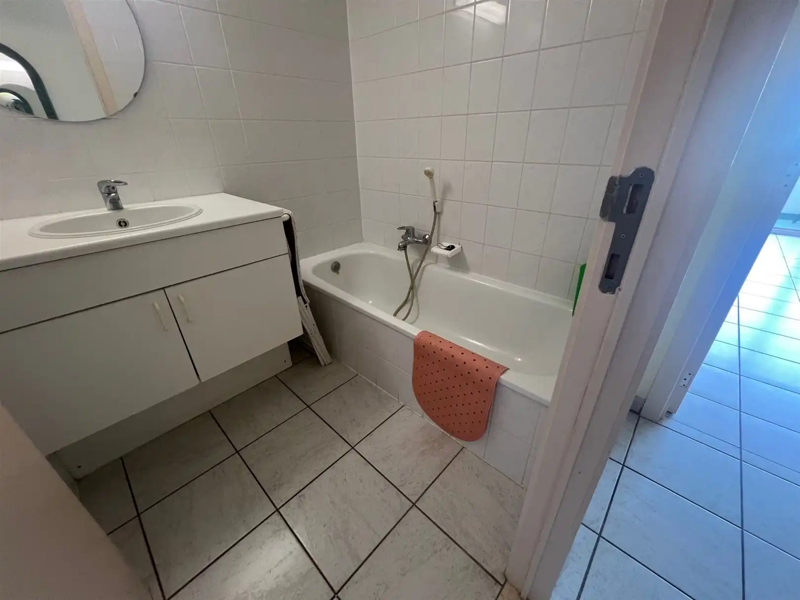 Riante dakstudio met groot terras en terrasberging foto 10