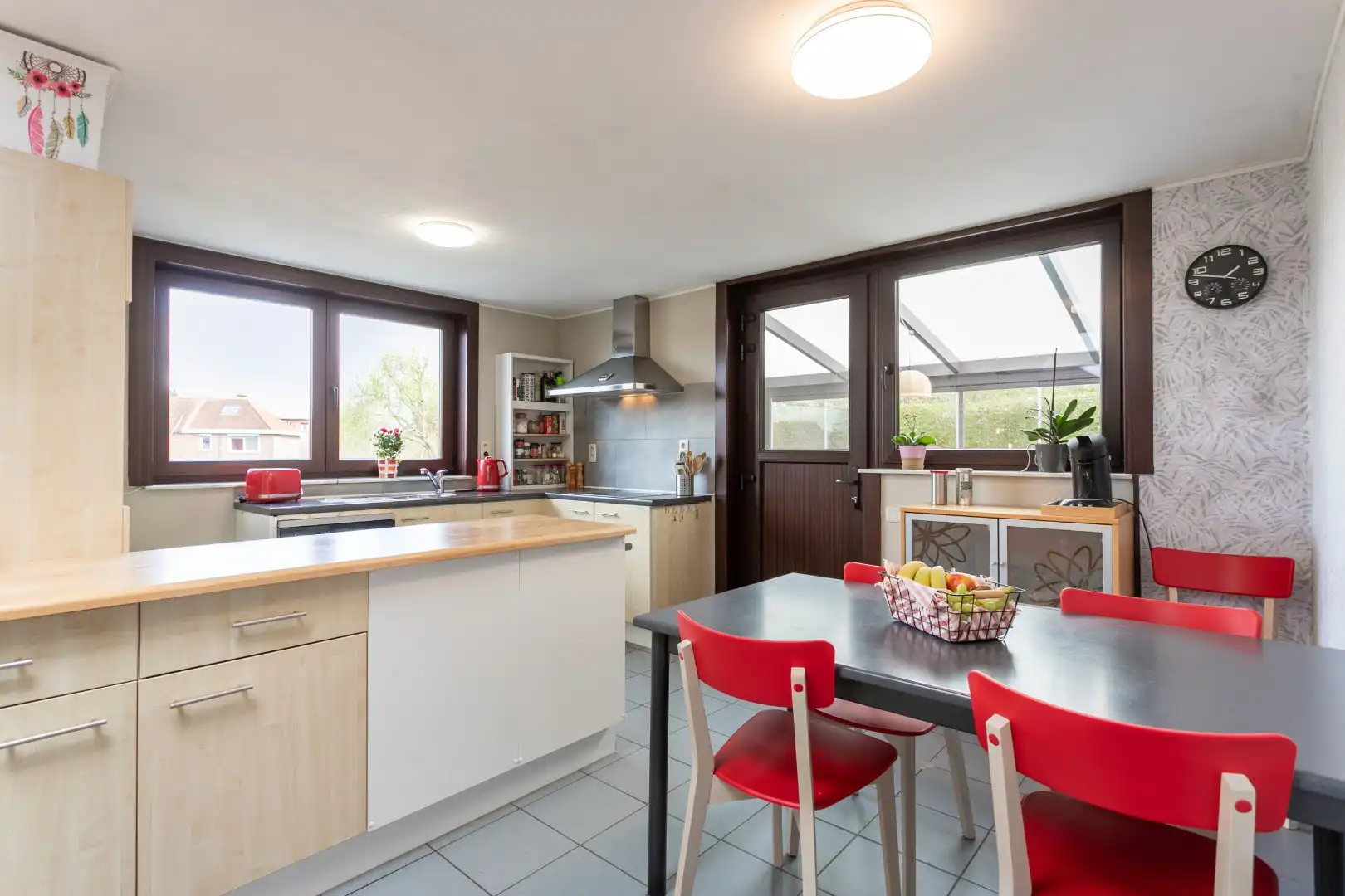 Instapklare gezinswoning met 3 slaapkamers, EPC C en ruime tuin in Buizingen foto 10