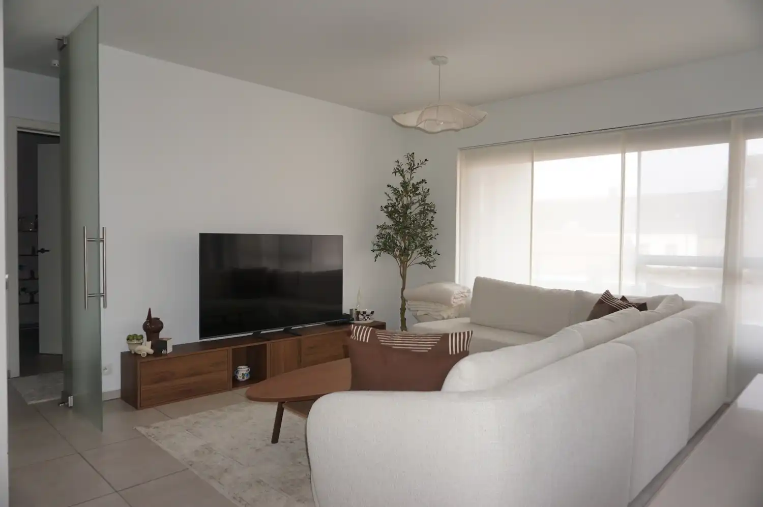 Instapklaar 2-slaapkamerappartement met zonnig terras in hartje Beringen foto 2