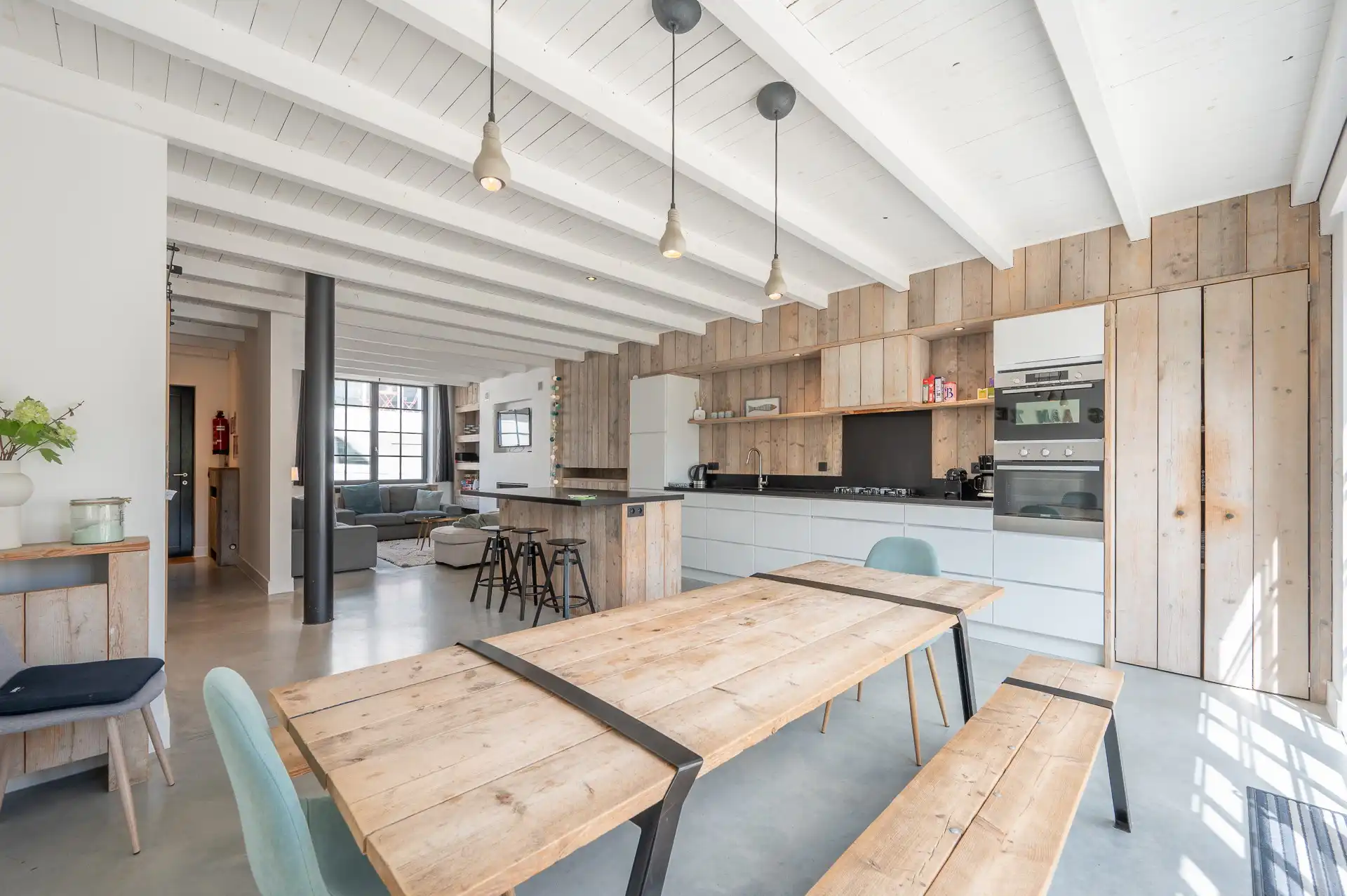 Gemeubeld: recente gezellige woning met 3 slaapkamers in het oude Knokke! foto 3