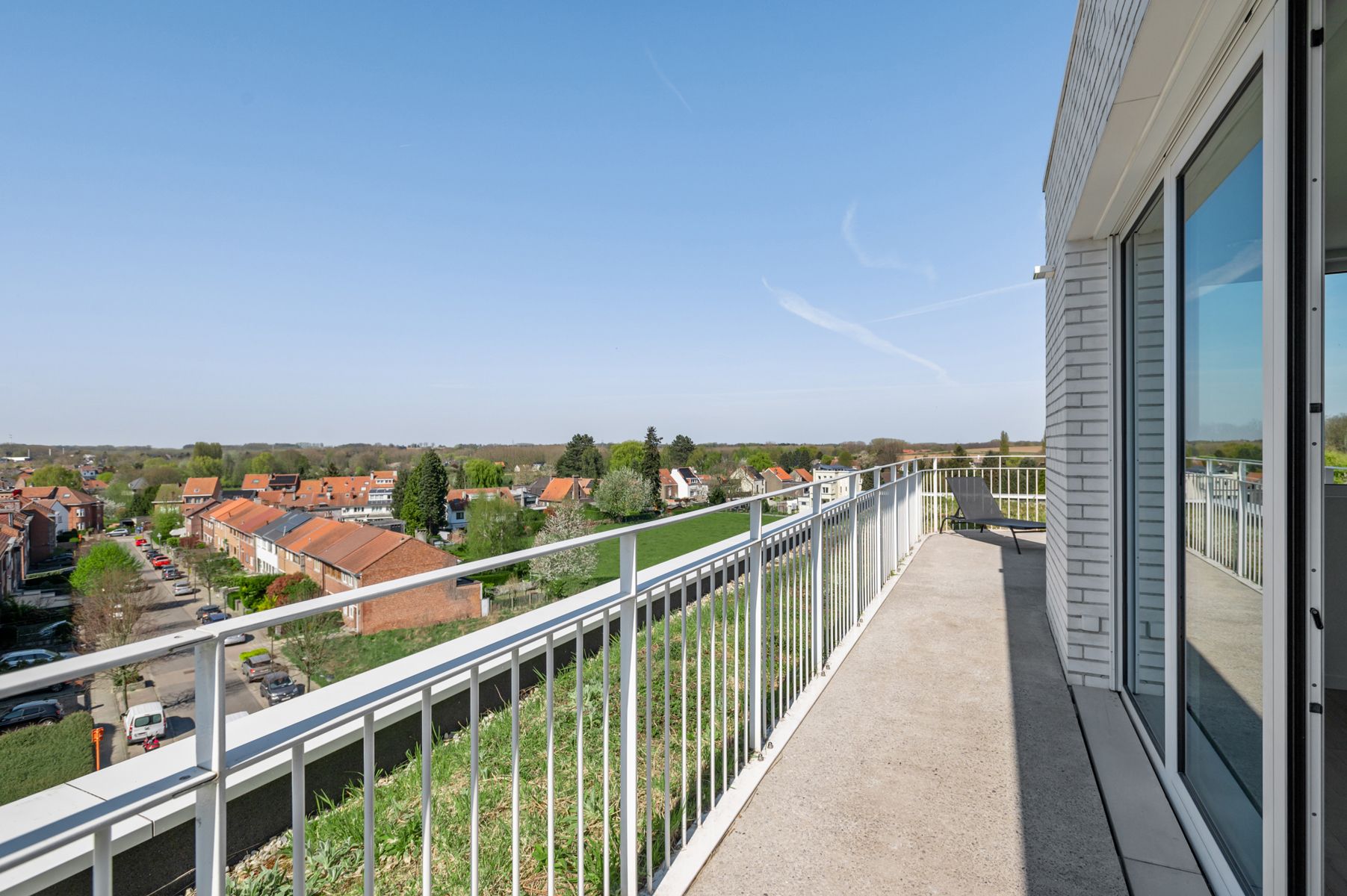 Stijlvolle duplex met 2 kamers, zonnig terras & parking! foto 10