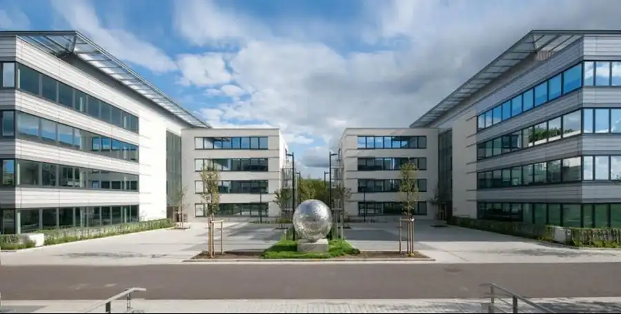 Avenue Einstein 16, 1300 Wavre foto {{pictureIndex}}