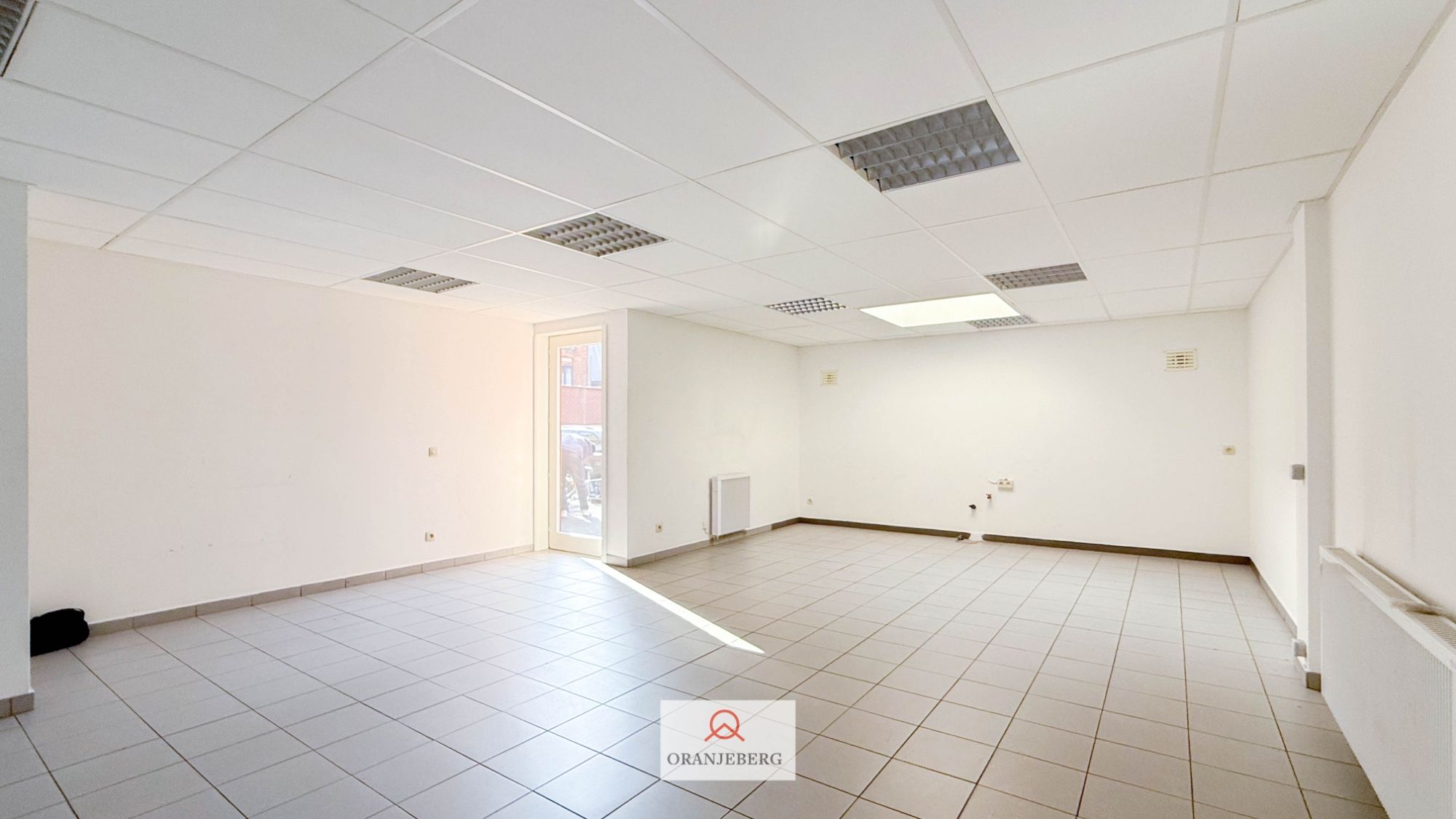 Commerciële ruimte te huren vlakbij Van Beverenplein Gent foto 3