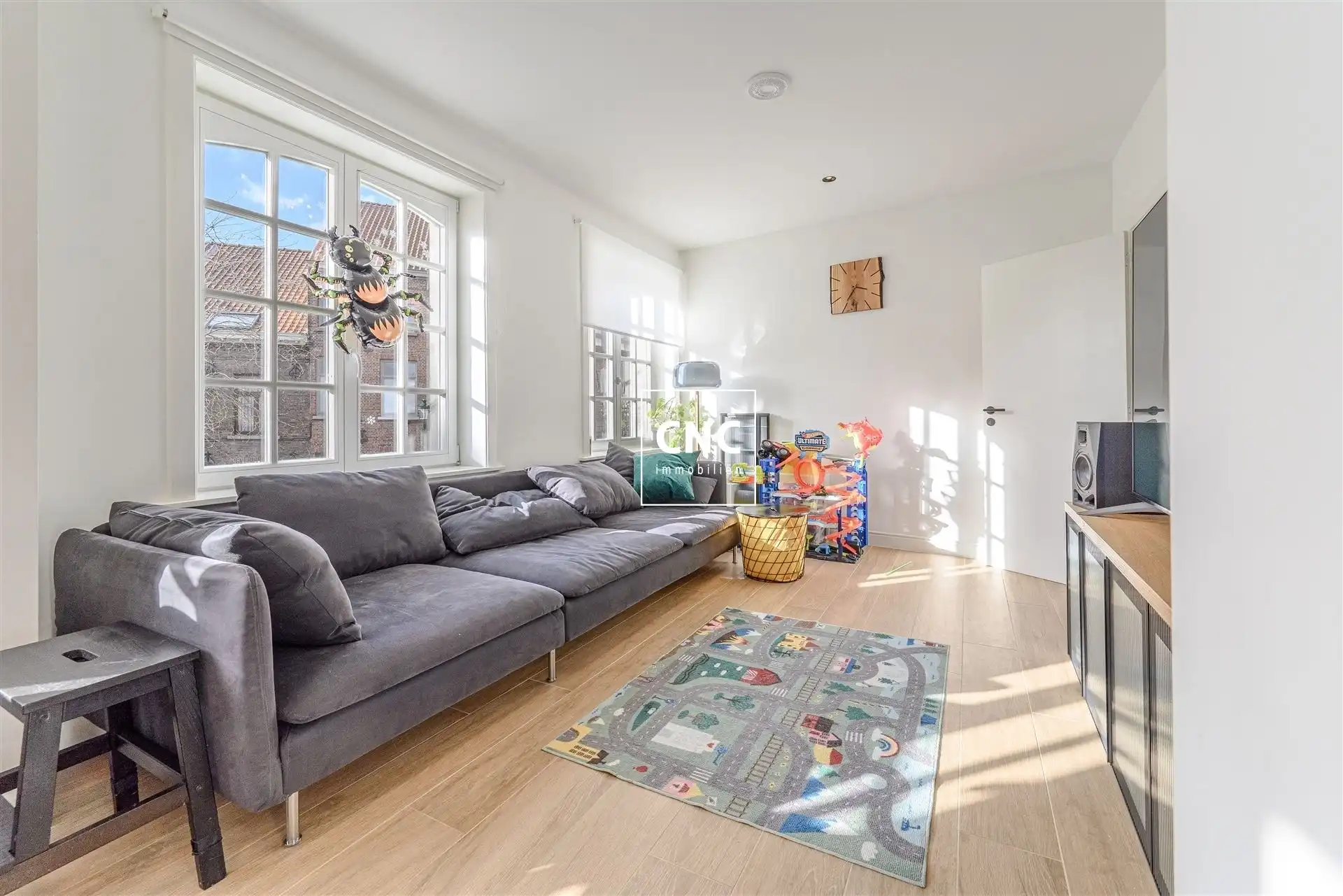 Handelspand met woonst op toplocatie in centrum van Brugge foto 11