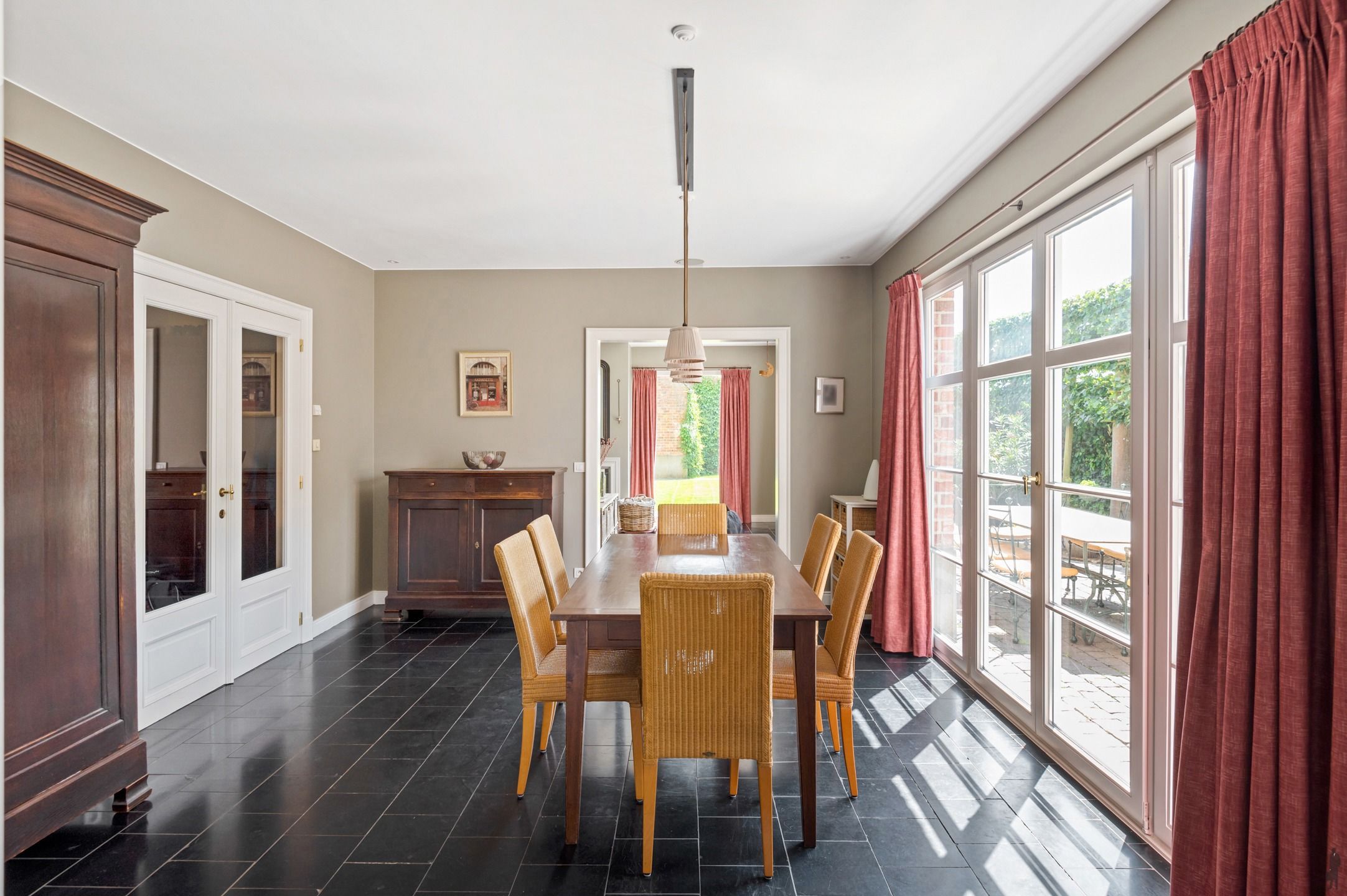 Prachtige villa op rustige locatie met achterliggend weiland. foto 16