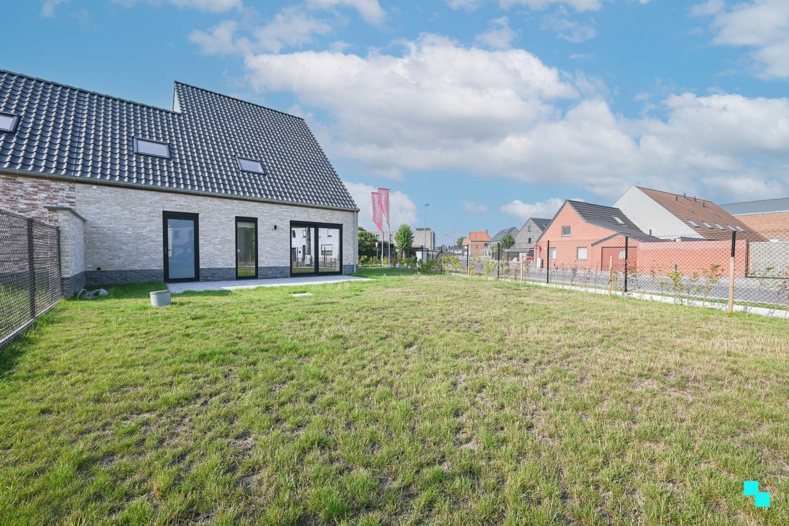 Ruime nieuwbouwwoning vlakbij het centrum van Wielsbeke foto 28