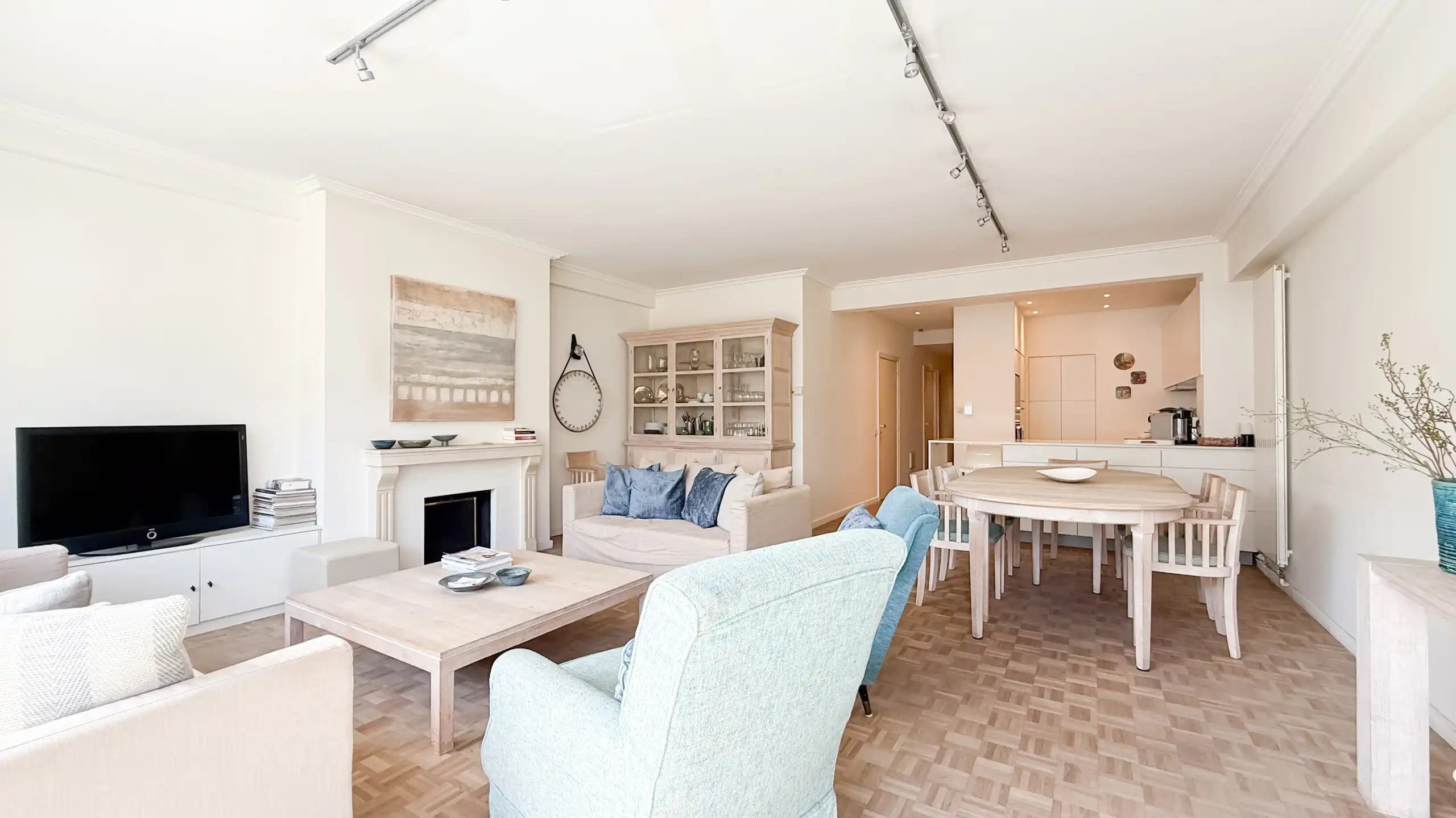 Hedendaags appartement op topligging in het Zoute - Kustlaan foto 8