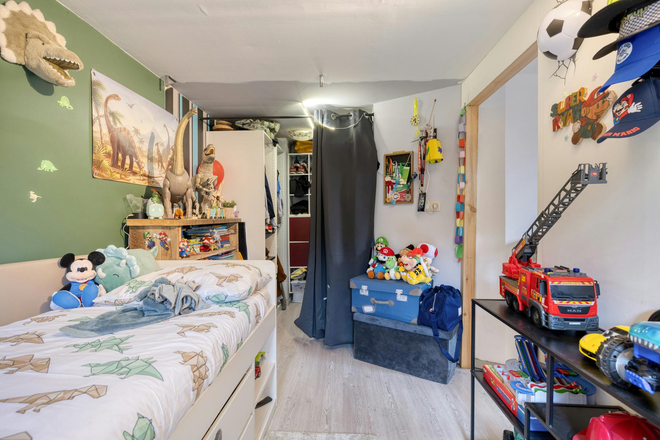 Instapklare gezinswoning met 5 slpks te koop in Essen-Horendonk foto 12