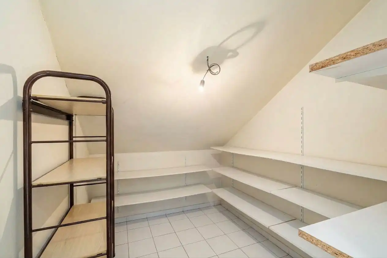 RUIME VILLA MET 340 M² BEW. OPP. AAN WOONPLEZIER, 3 ZONNETERRASSEN EN VOLLEDIG PRIVATE TUIN te Oostende ! foto 27