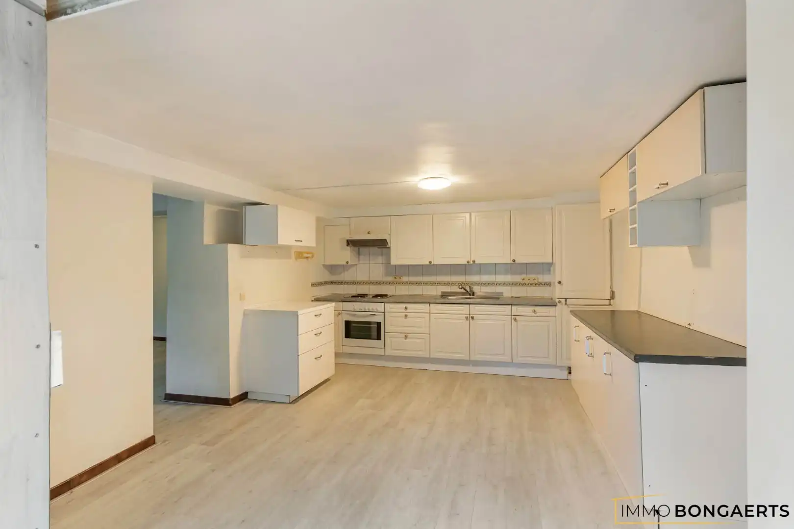 Instapklaar appartement met 2 slaapkamers in As foto 3