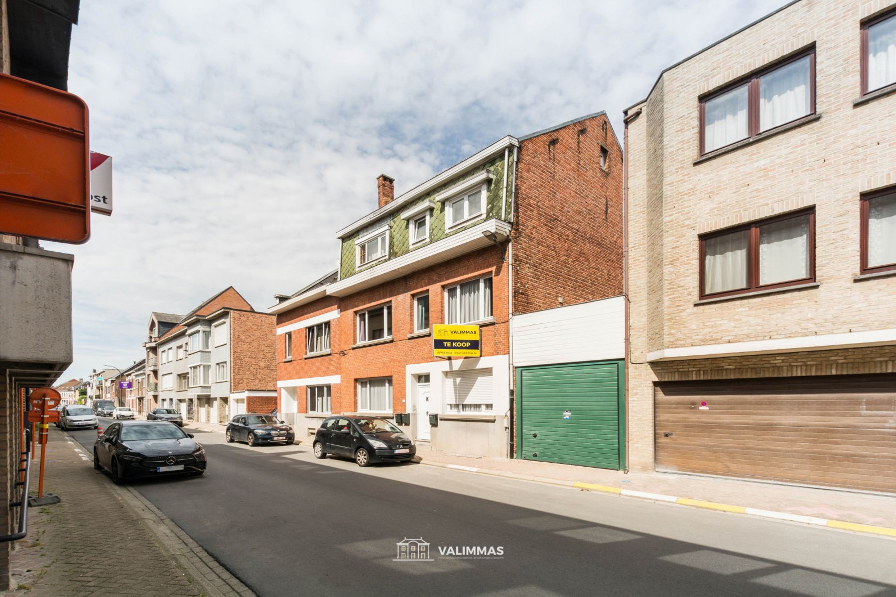 Zeer ruime woning mt 6 slaapkamers, grote garage & stadstuin foto 3