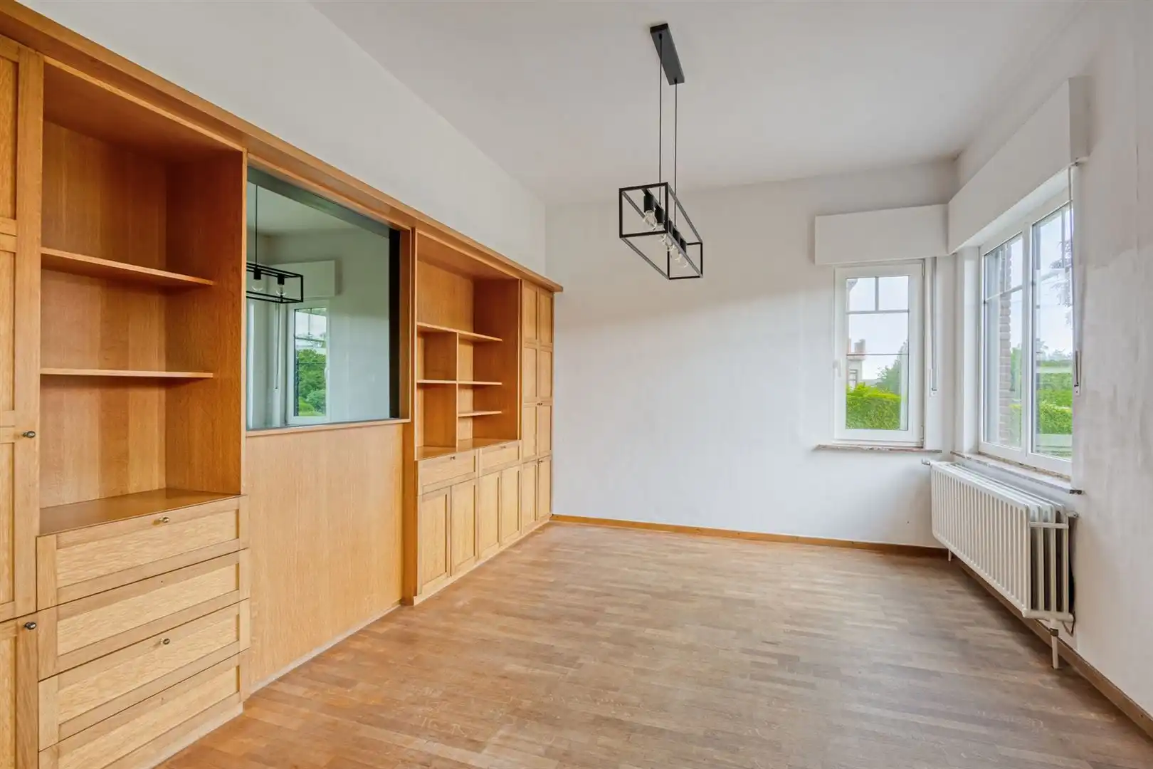 TE KOOP: Ruime gezinswoning met 4 slaapkamers op centrale ligging in Houthalen! foto 5