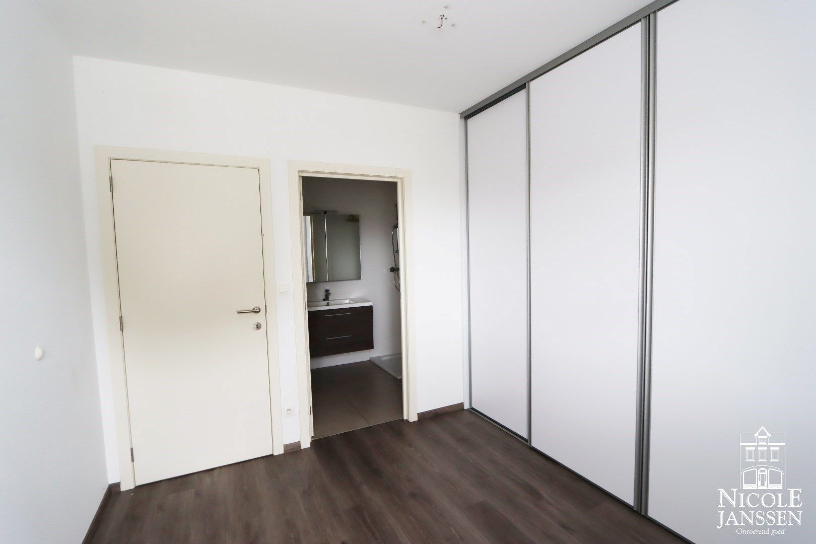 Royaal duplex-penthouse met twee slaapkamers, twee badkamers en ruime terrassen met alle privacy foto 18