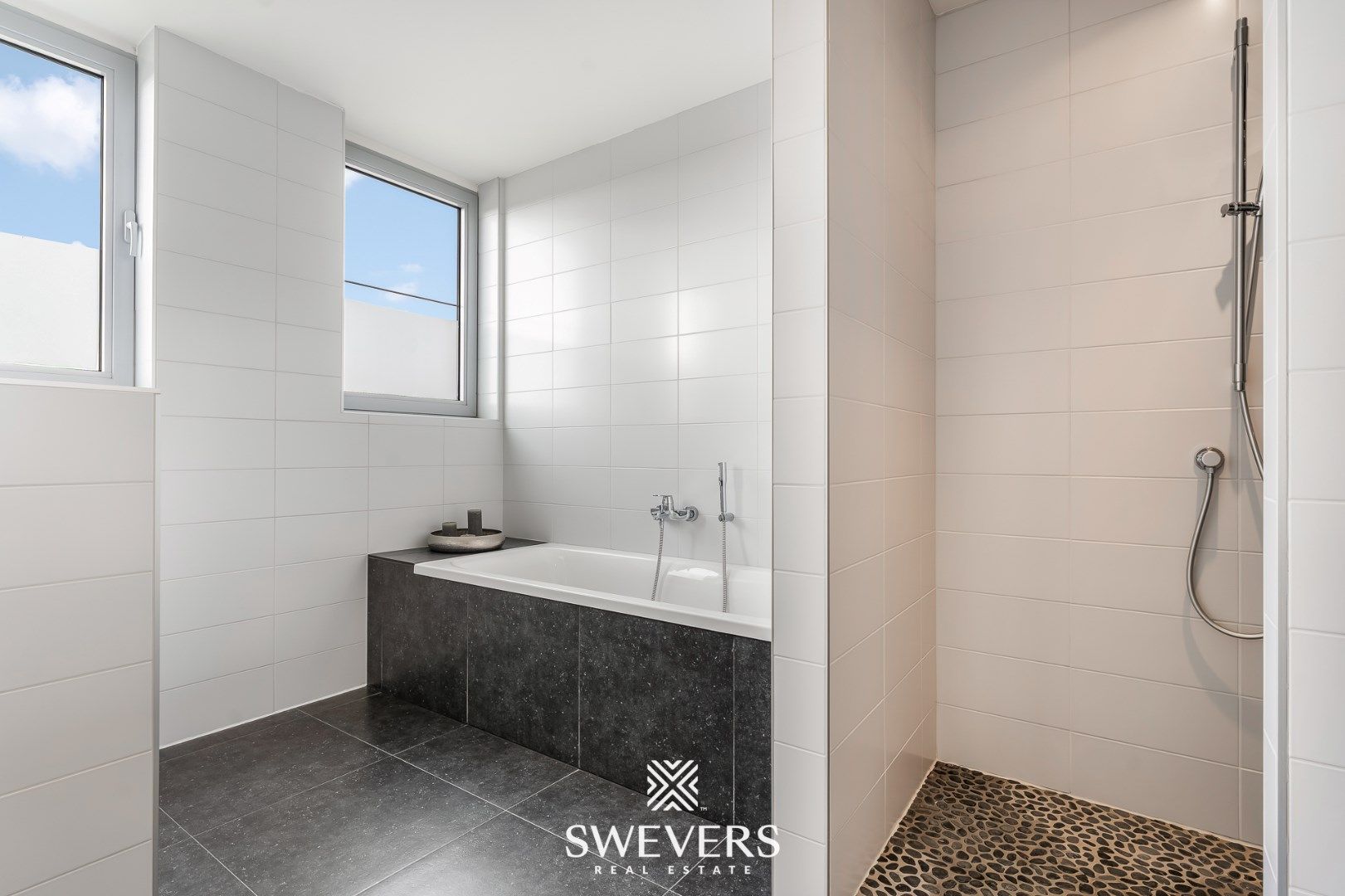 Exclusief wonen in een lichtrijke penthouse te Wellen foto 17