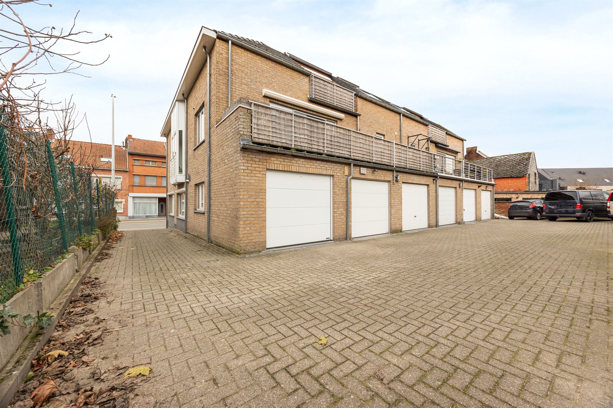 Instapklaar appartement met 2 slaapkamers en garage foto 16