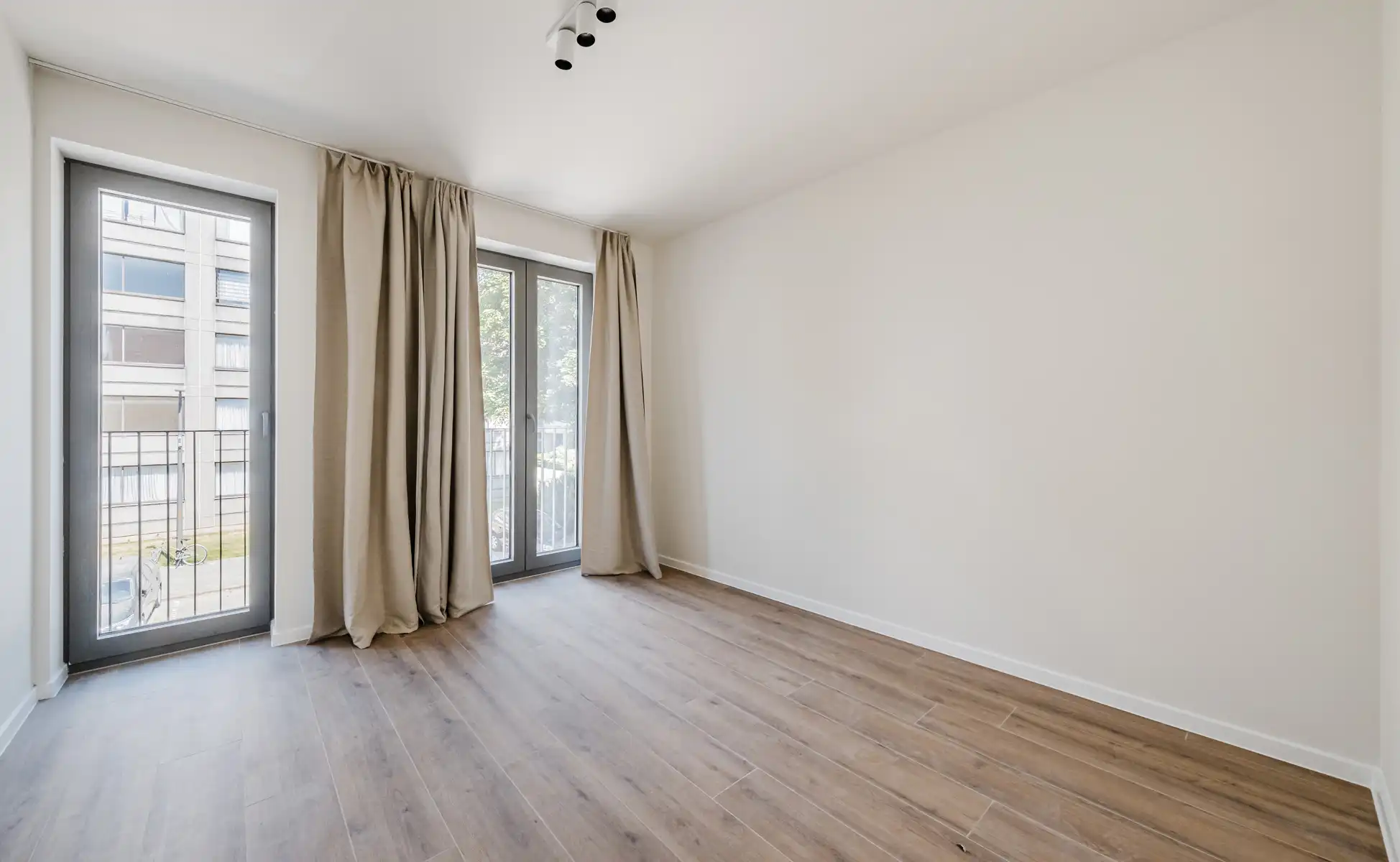 Gloednieuw 1 slaapkamer-appartement met terras op t' Zuid  foto 6