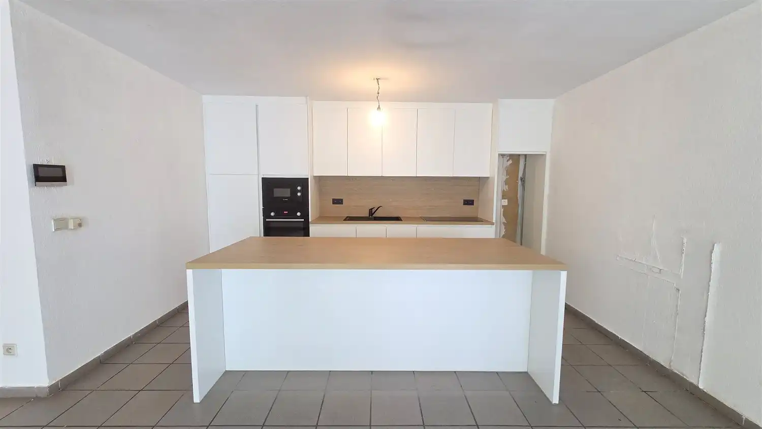 Ruim en energiezuinig appartement met 2 slaapkamers nabij Genk-Centrum foto 11